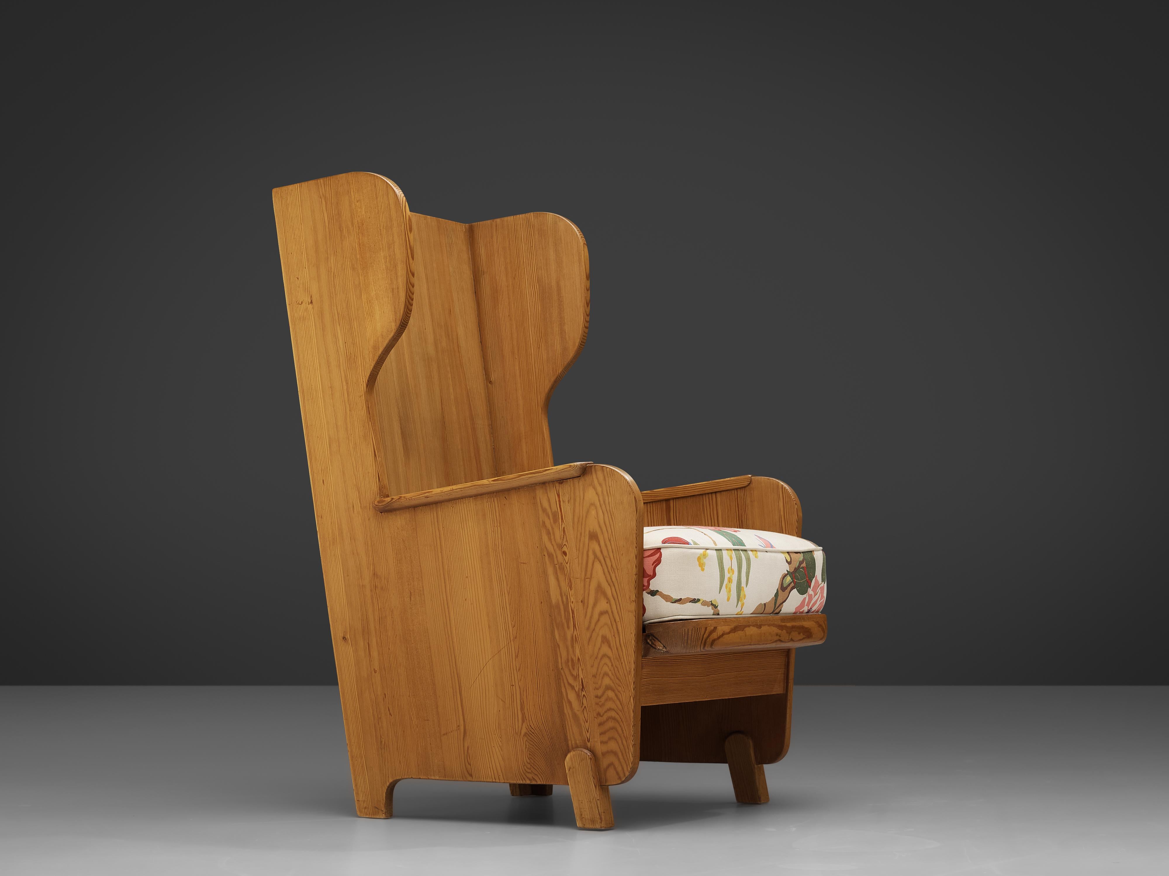 Axel Einar Hjorth 'Lovö' Lounge Chair in Solid Pine 2