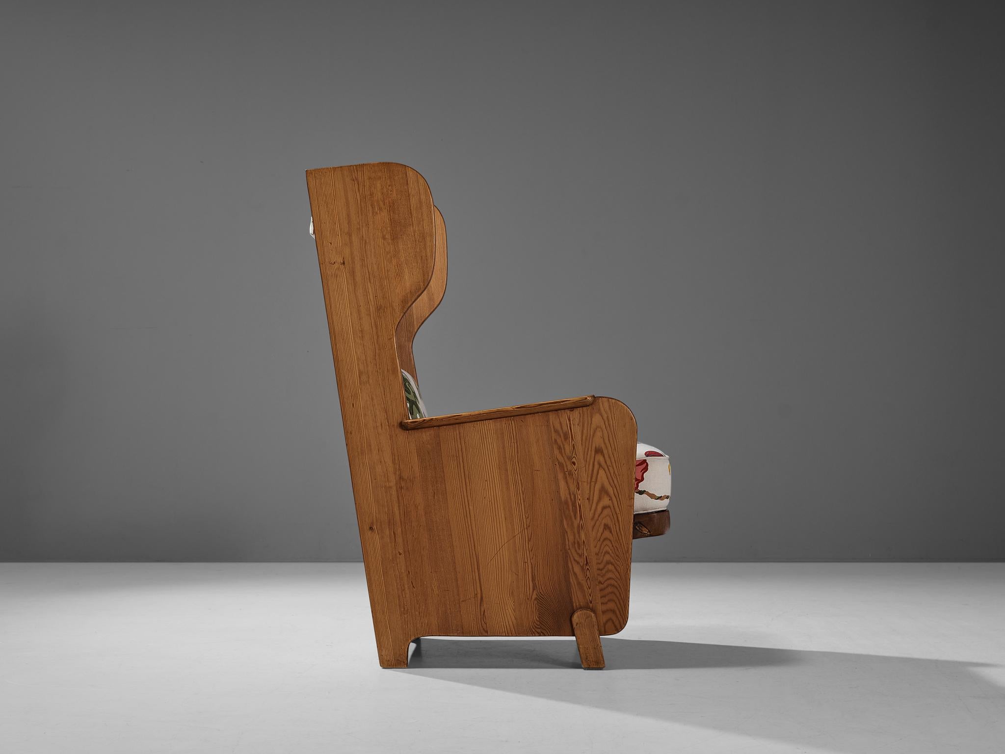 Axel Einar Hjorth 'Lovö' Lounge Chair in Solid Pine 1