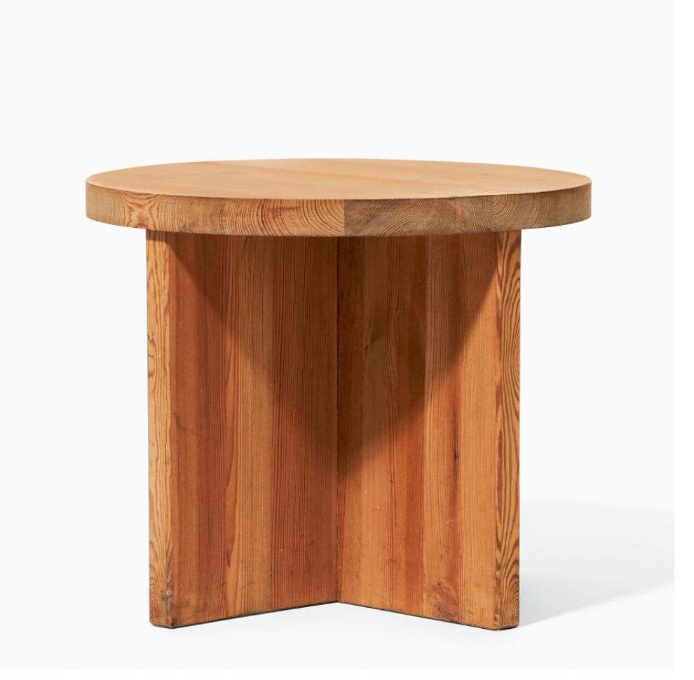 Table basse ou d'appoint conçue par Axel Einar Hjorth, pour Nordiska Kompaniet, modèle 