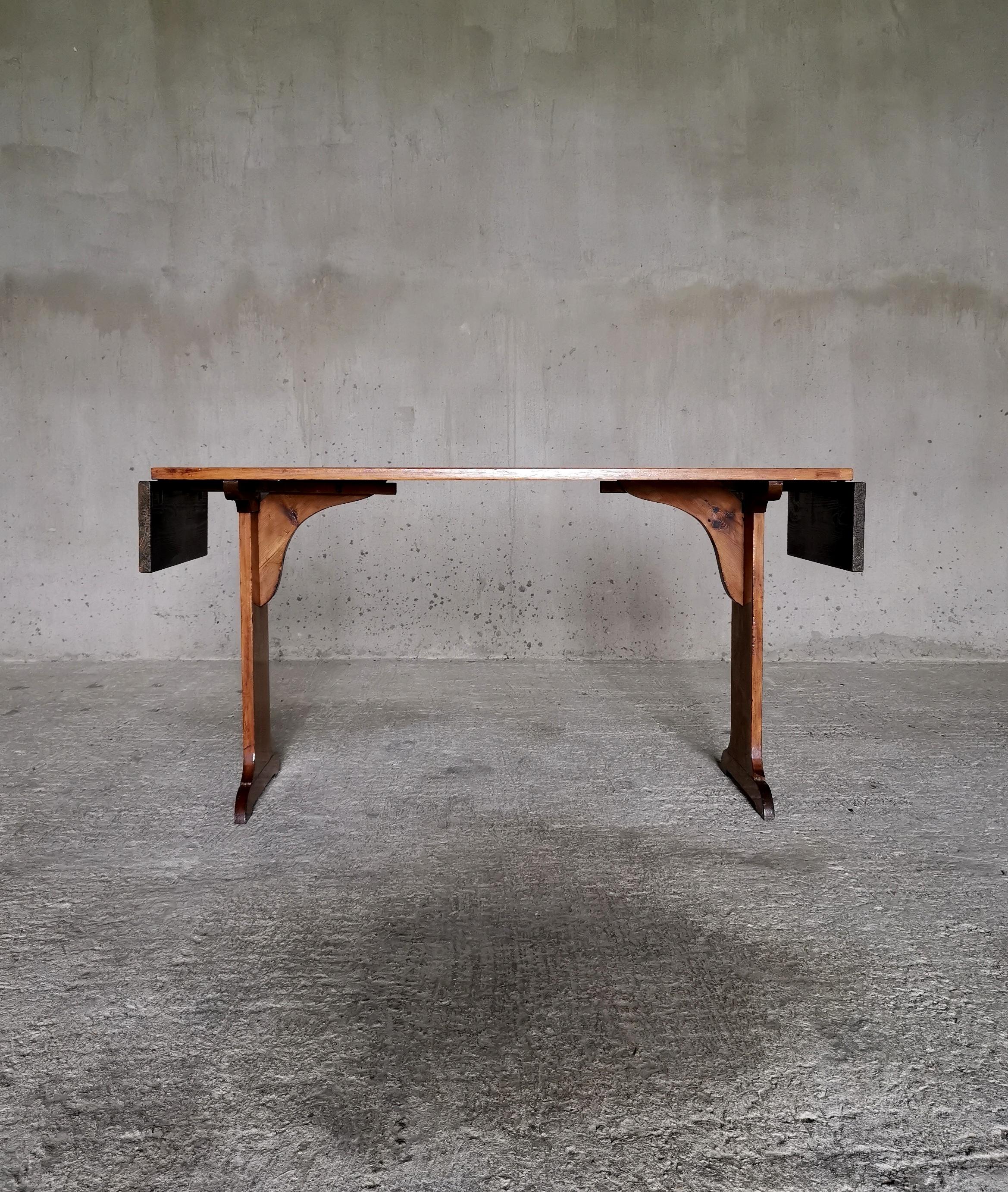 Svedese Consolle / Tavolo da biblioteca alla maniera di Axel Einar Hjorth, pino massiccio, Svezia anni '30 in vendita