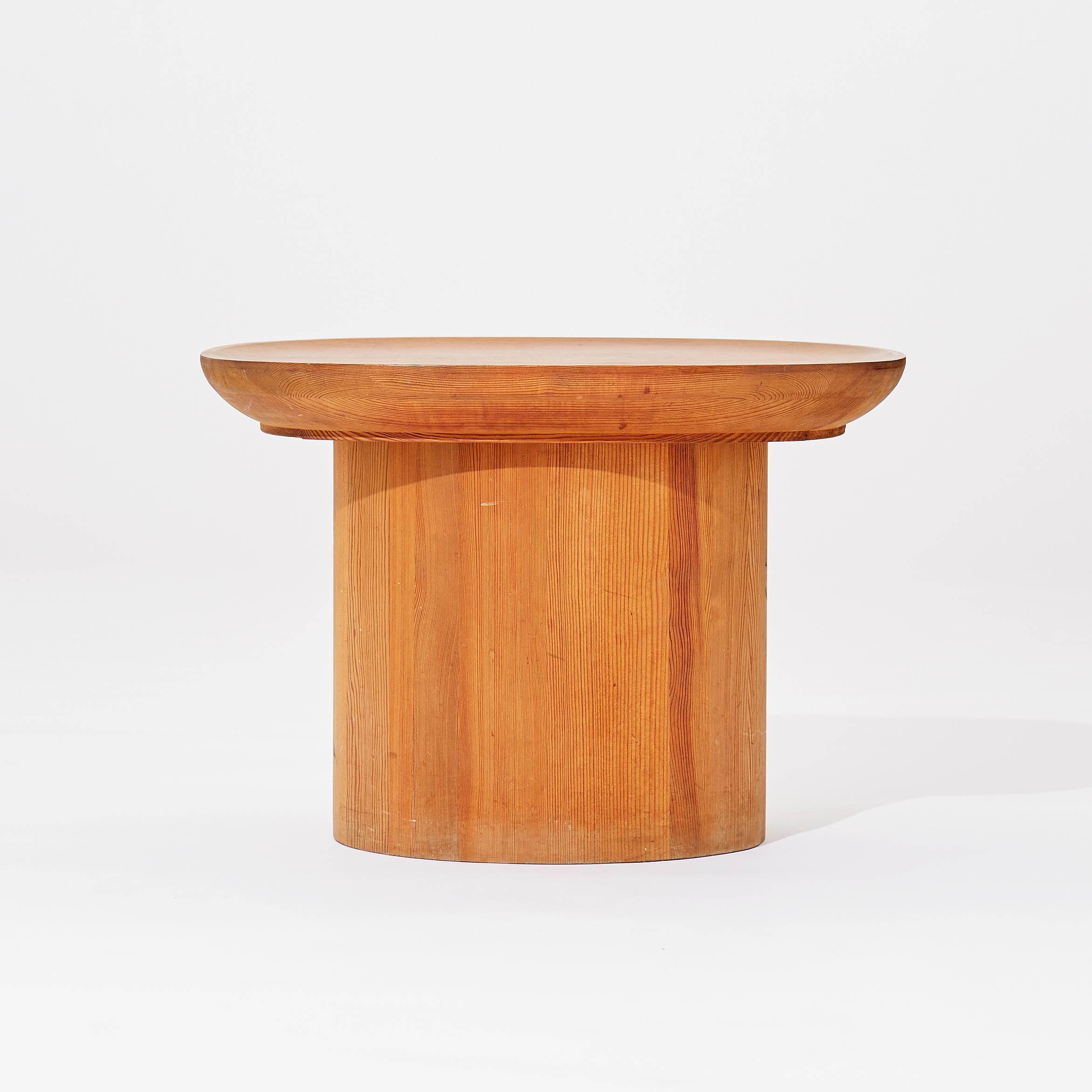 Stained pine Uto table designed by Axel Einar Hjorth, and produced by Nordiska Kompaniet in Sweden 1930s.