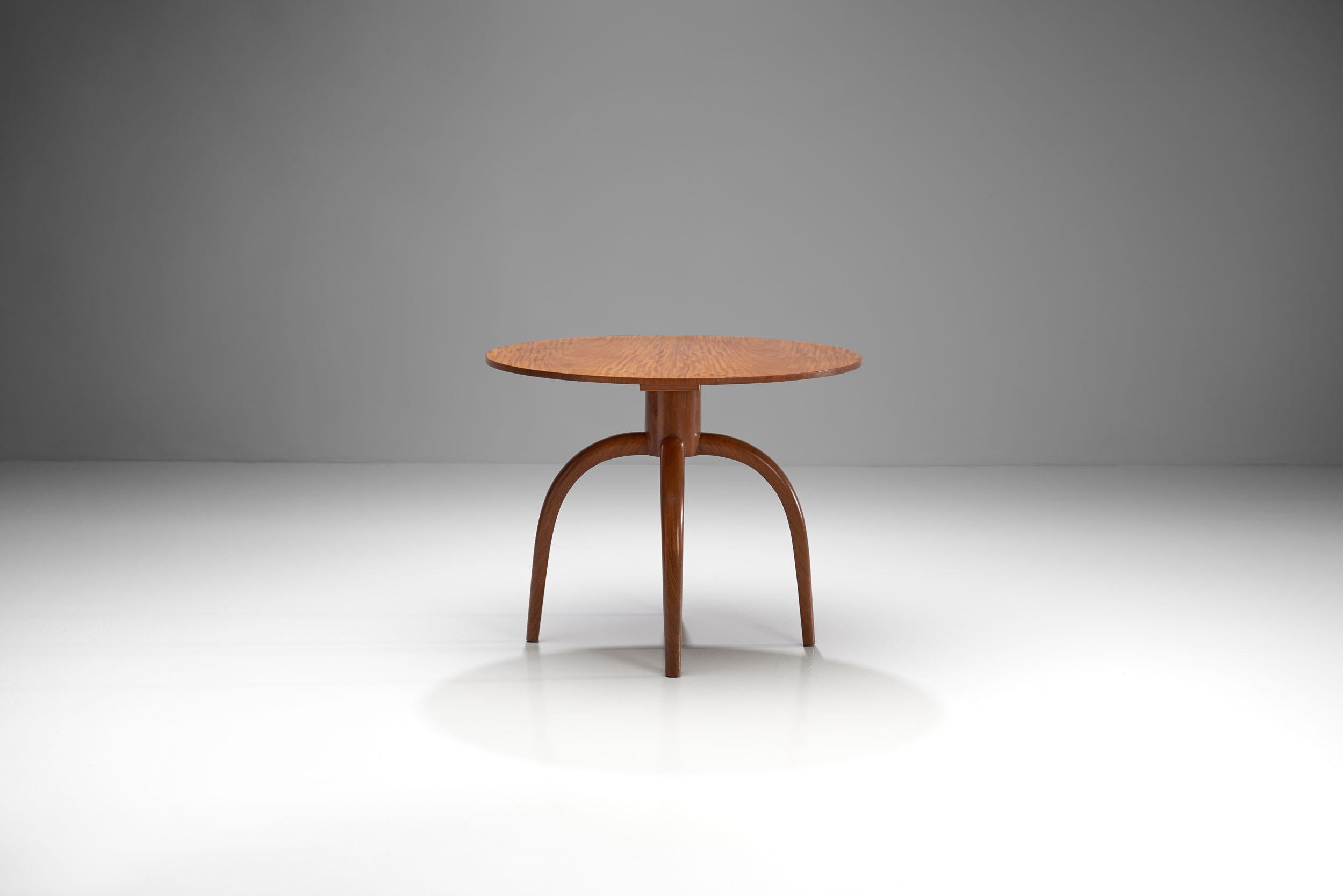 Scandinavian Axel Einar Hjorth Round Coffee Table for Nordiska Kompaniet, Sweden, 1937