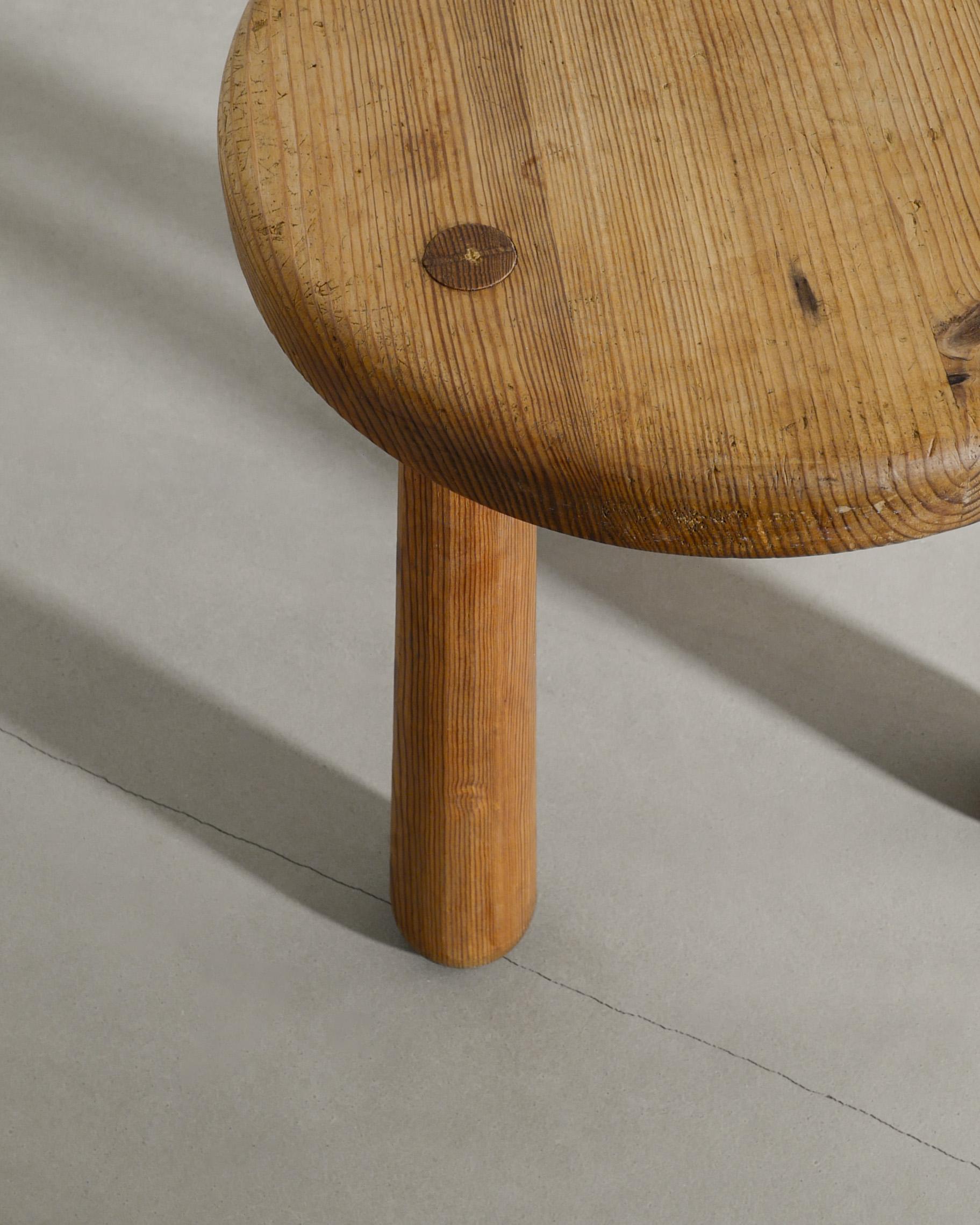 Svedese Sgabello in legno di pino Axel Einar Hjorth 