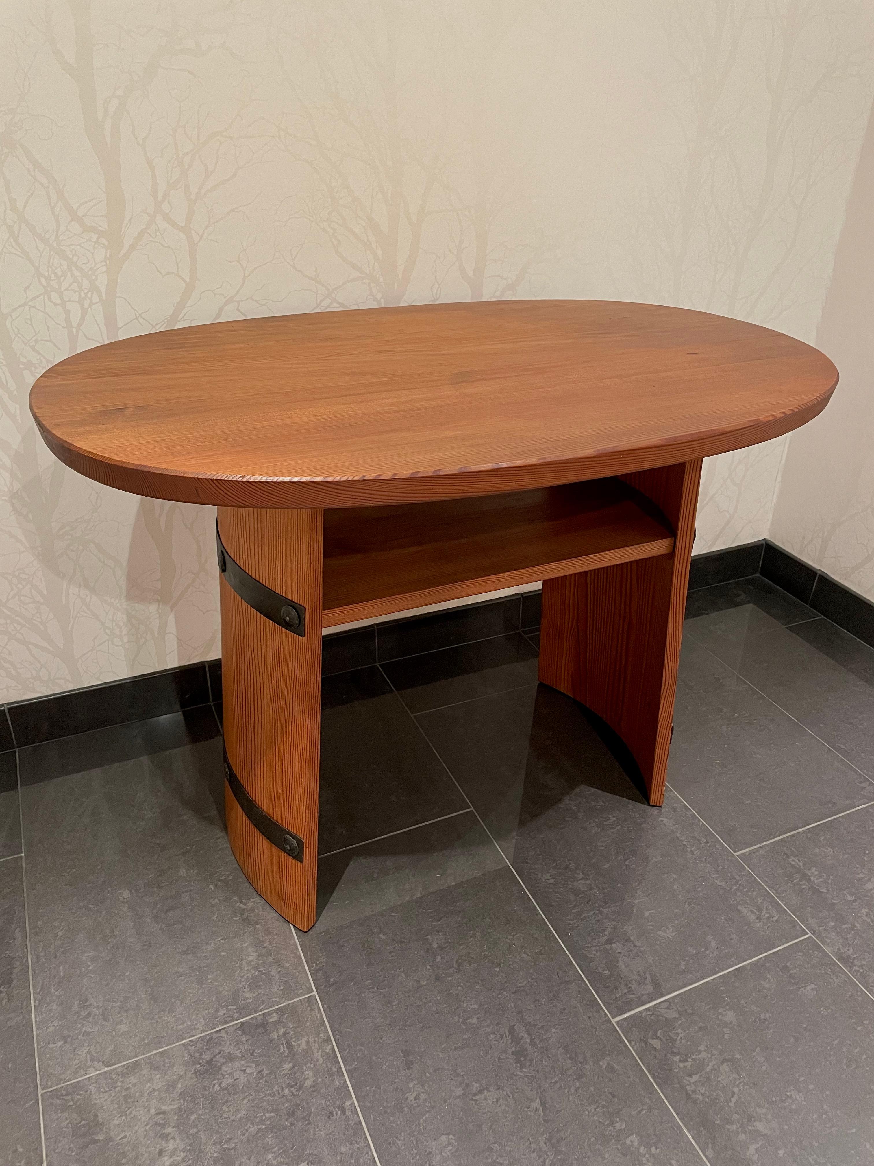 Forged ”Lövåsen” Pine Coffee Table Set in Axel Einar Hjorth-Style by Åby Möbelfabrik  For Sale
