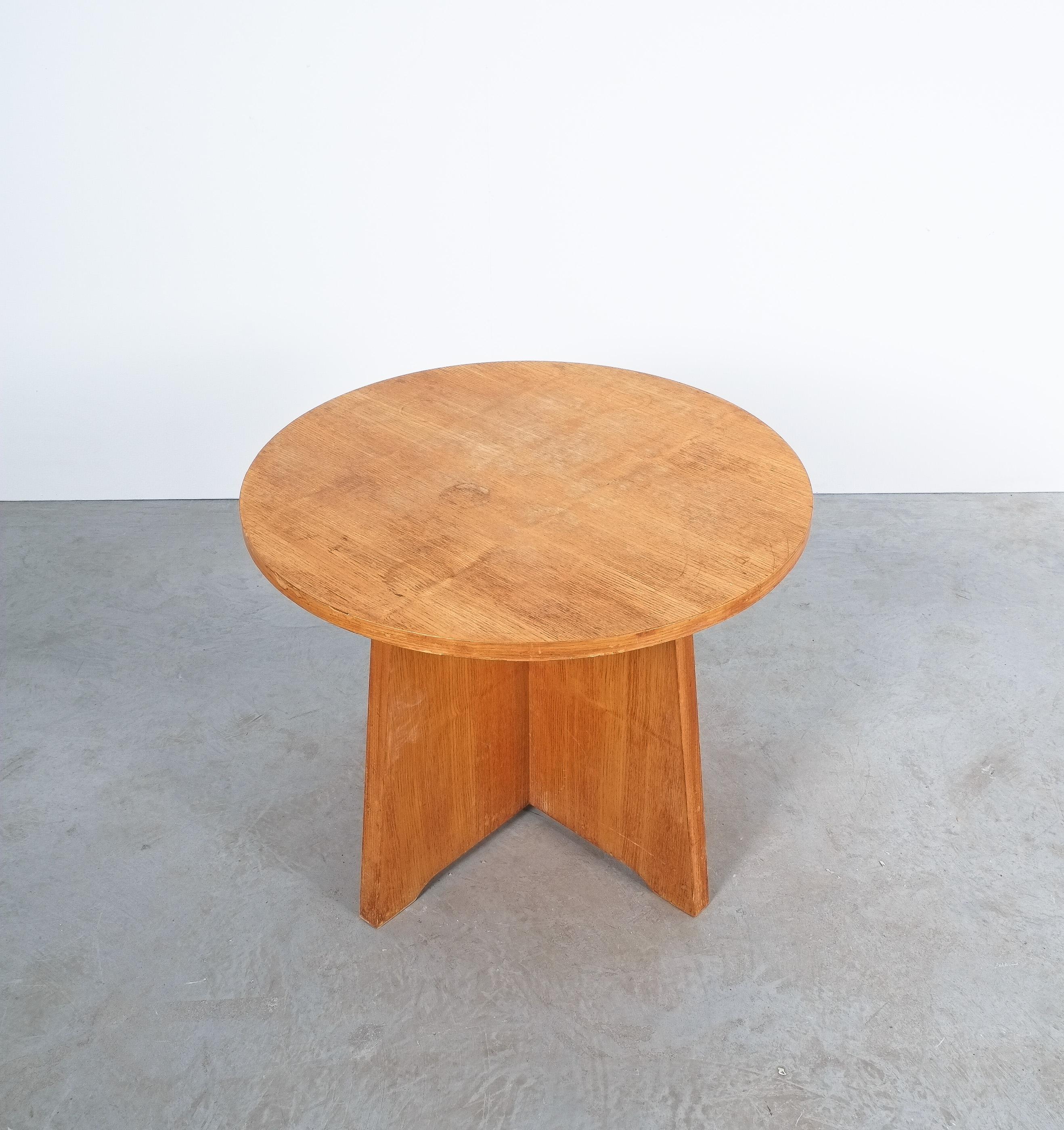 Swedish Axel Einar Hjorth Style Lovo Coffee Table, Sweden, 1930s