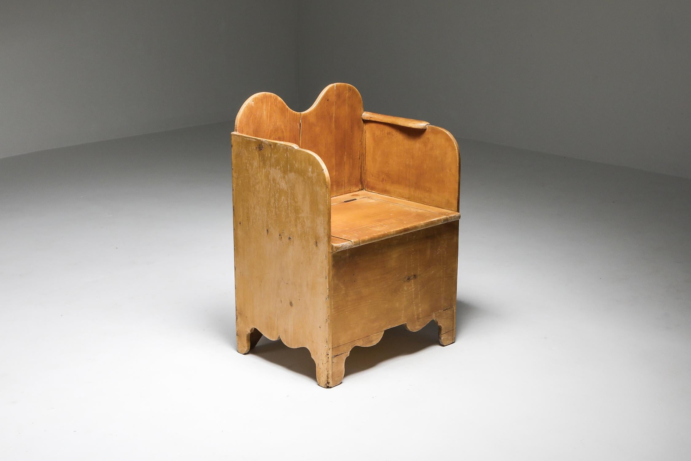Axel Einar Hjorth Style Scandinavian Primitive Modern Armchair in Pine In Good Condition In Antwerp, BE