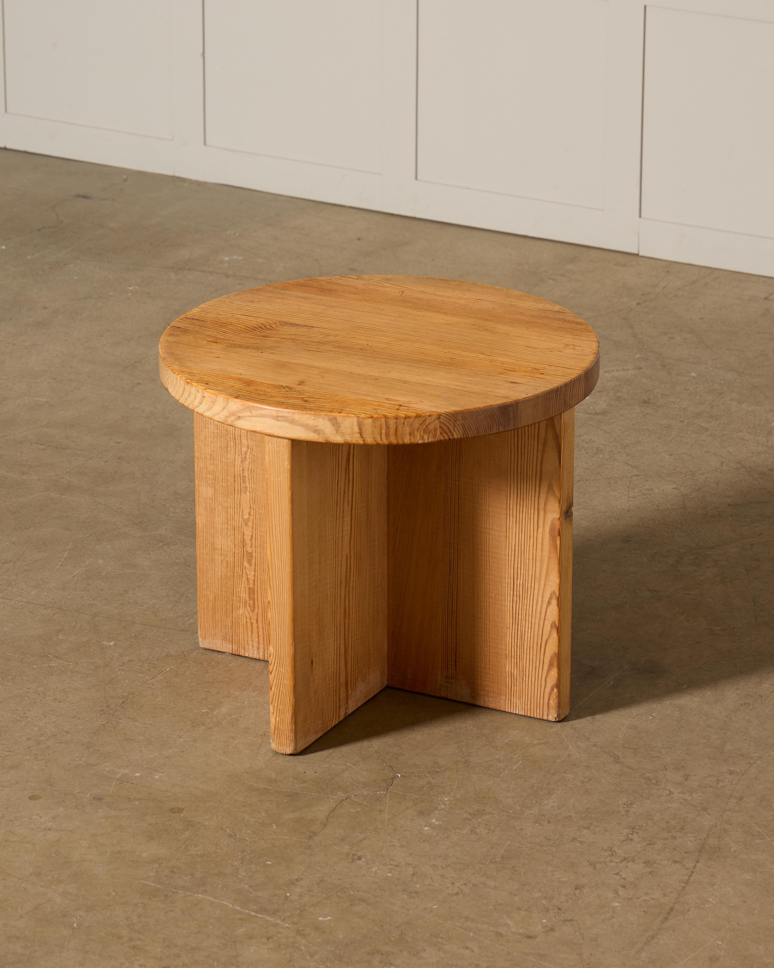 Rare table by Axel-Einar Hjorth model 