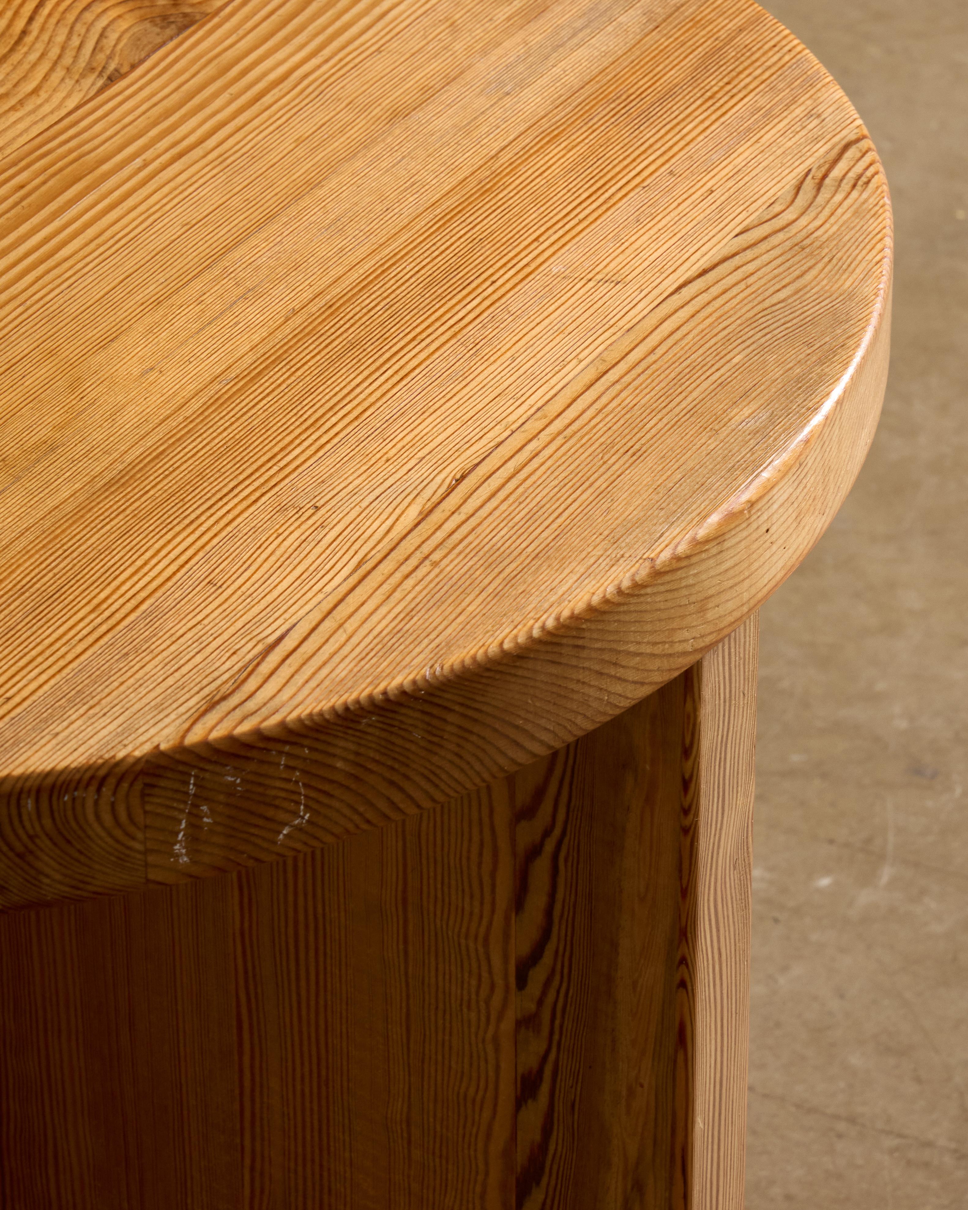 Scandinavian Modern Axel-Einar Hjorth Table 