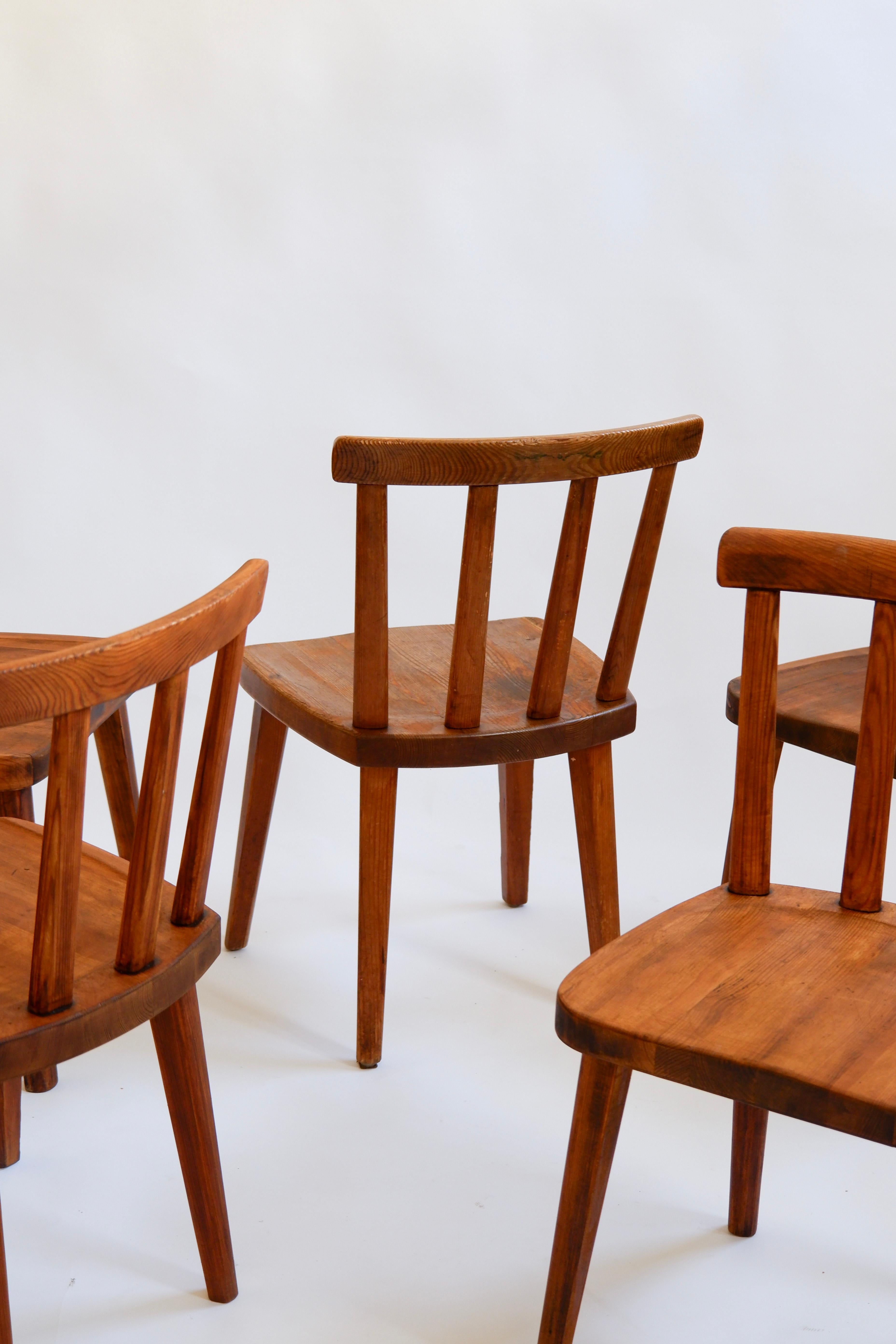 Pine Axel Einar Hjorth Utö set of 5 chairs for Nordiska Kompaniet, circa 1932