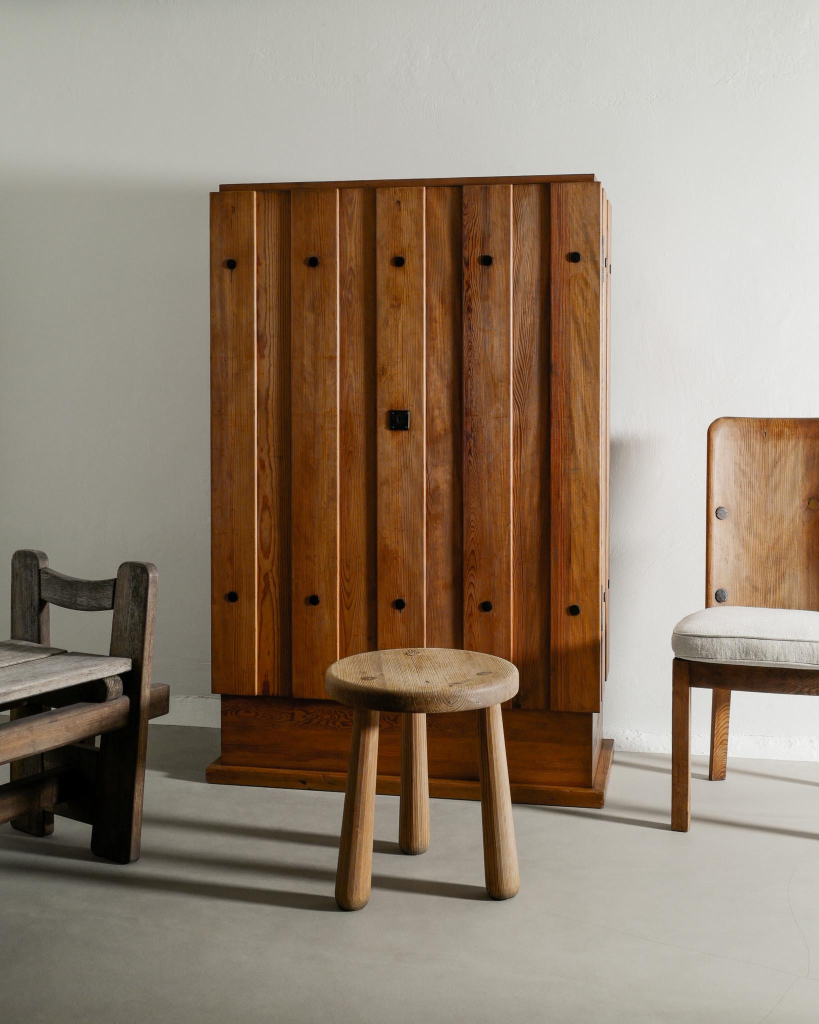 Armadio in legno 