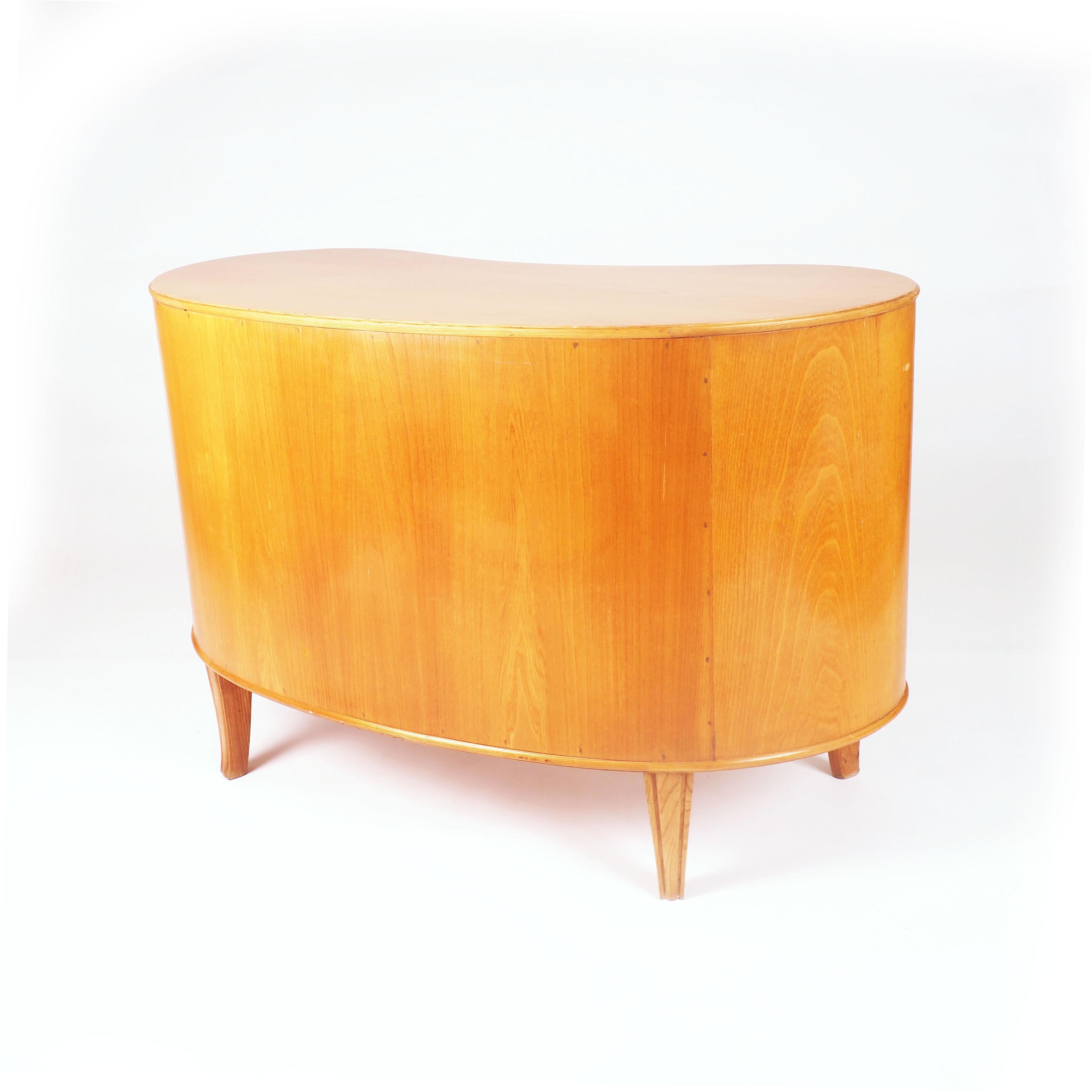 Mid-20th Century Axel Larsson Kidney Shaped Chest of Drawers Made by Bodafors, Sweden For Sale