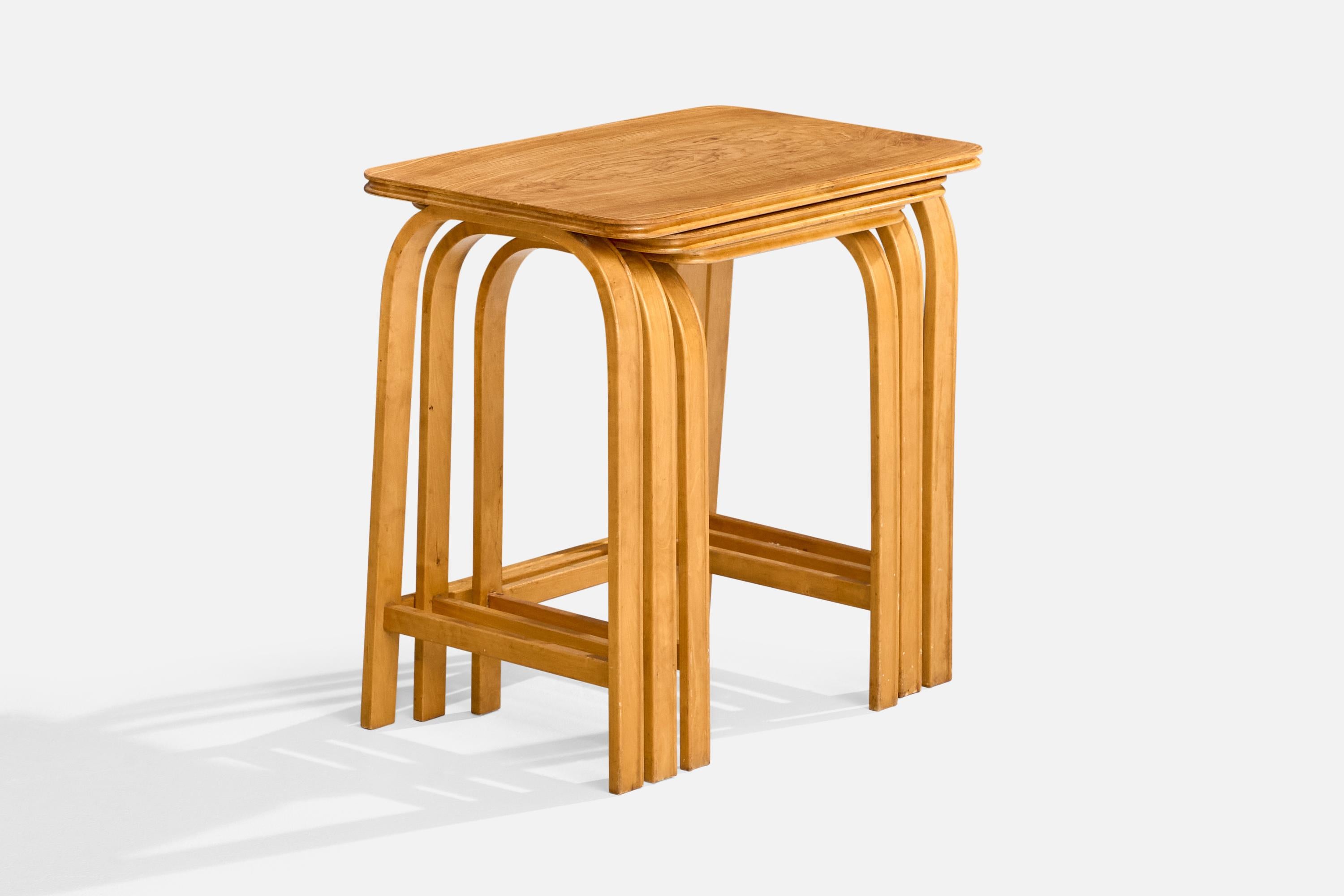 Axel Larsson, Schachteltische, Birke, Ulme, Schweden, 1930er Jahre (Skandinavische Moderne) im Angebot