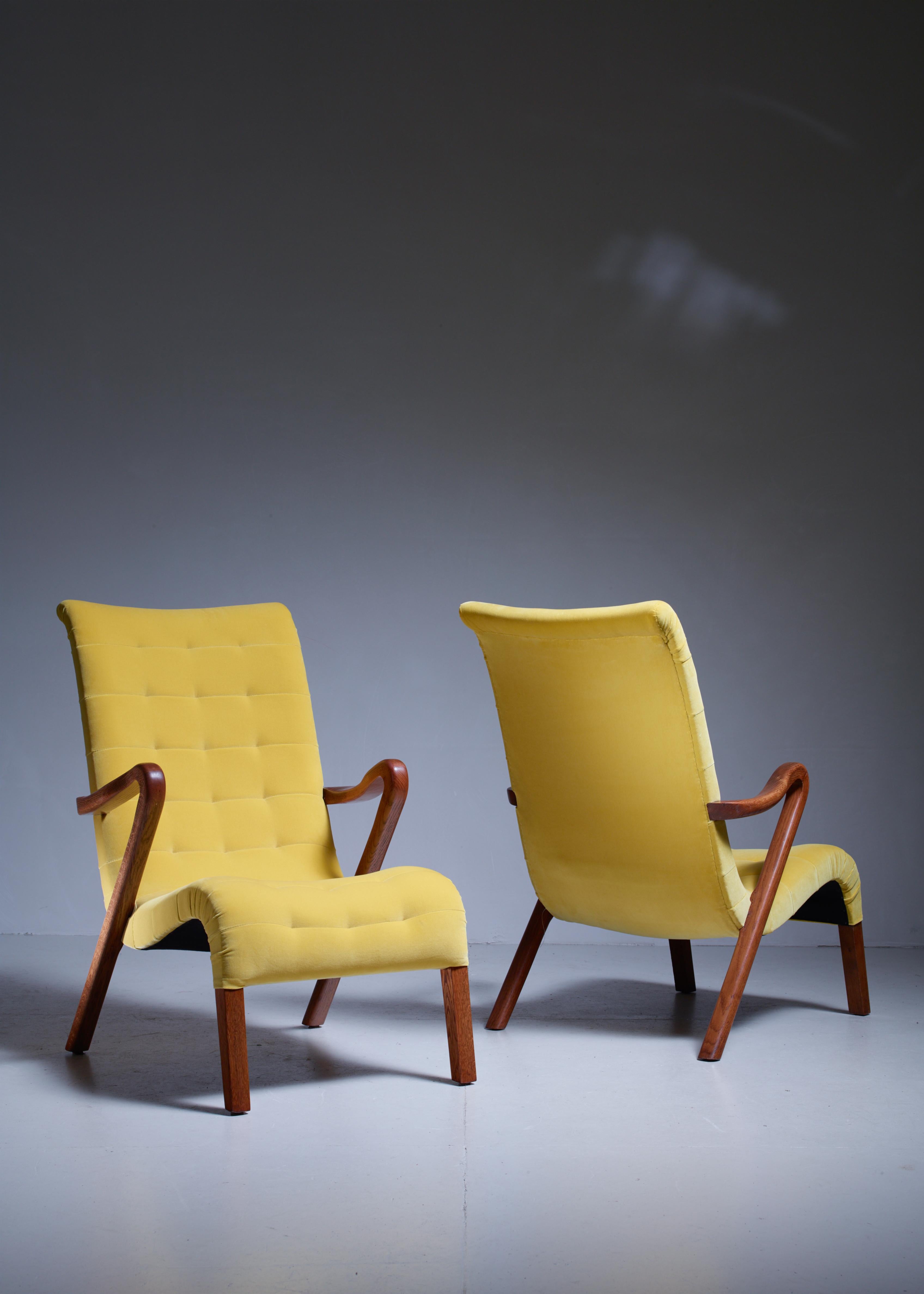 Scandinavian Modern Axel Larsson Pair of Lounge Chairs, Sweden, 1940s For Sale