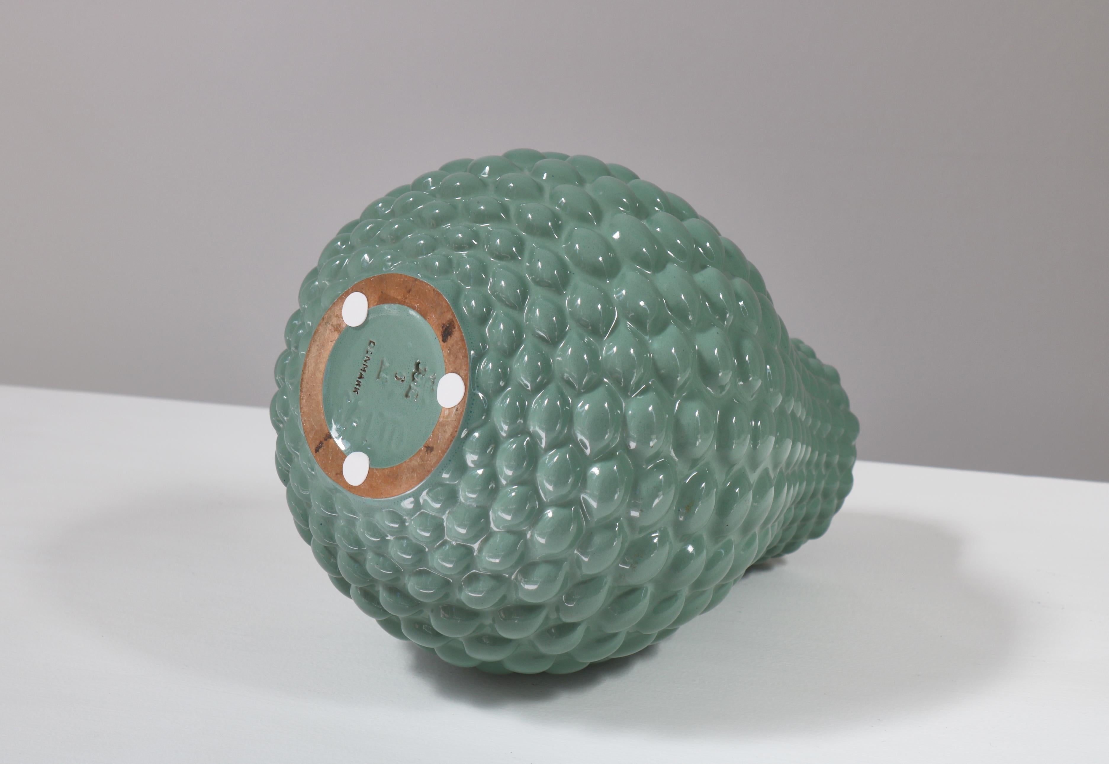 Vaso di Axel Salto in gres a boccioli con smaltatura celadon 