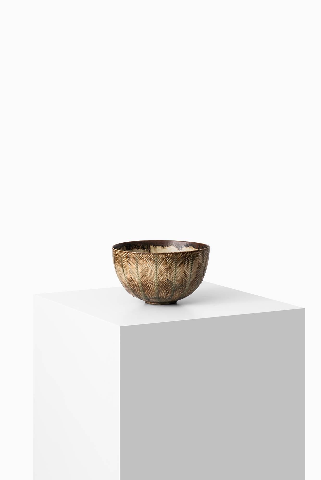 Axel Salto Ceramic Bowl Nr 20716 by Royal Copenhagen in Denmark In Excellent Condition In Limhamn, Skåne län