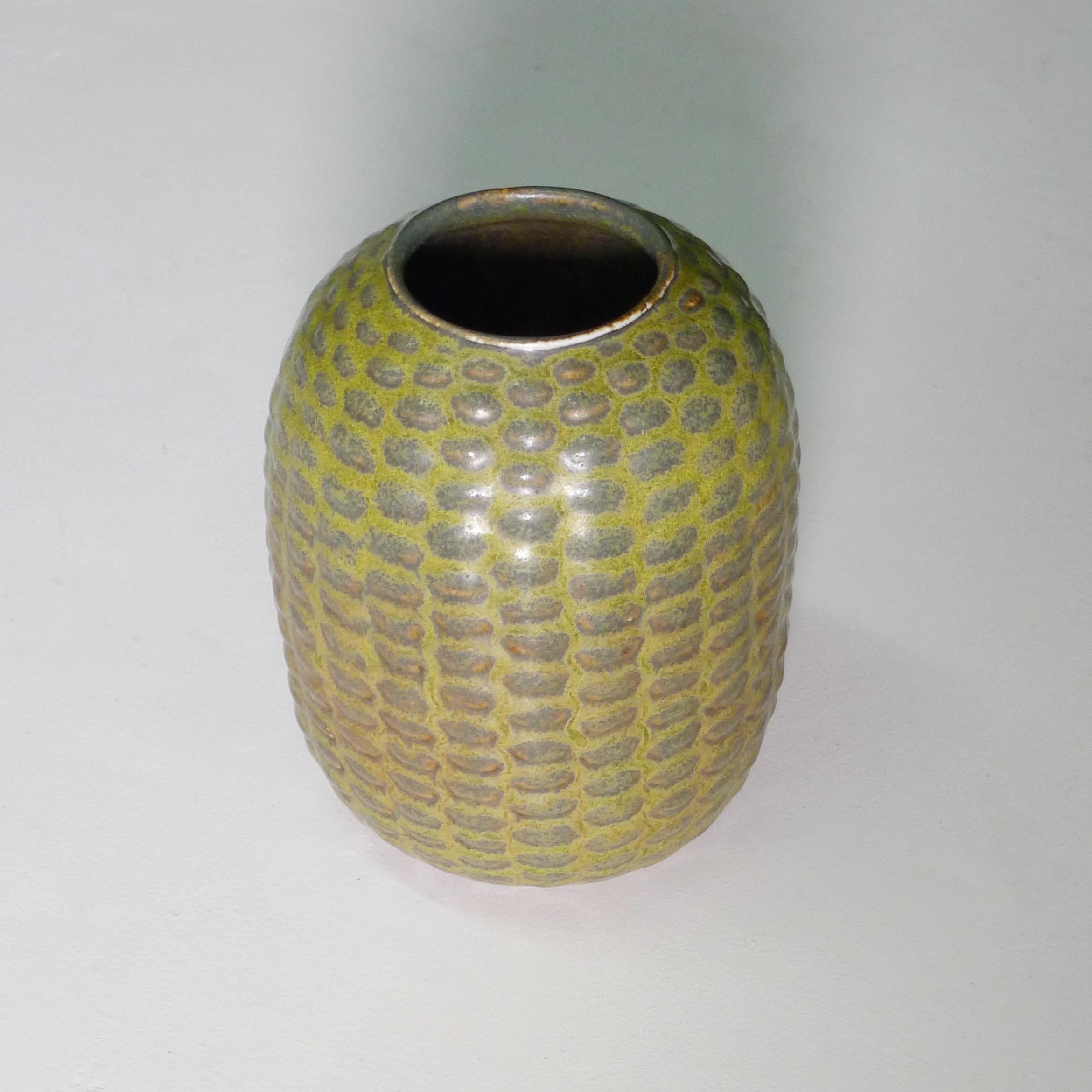 Axel Salto per Royal Copenhagen, Vaso di germogli, modello 20708, 1a qualità in vendita 2
