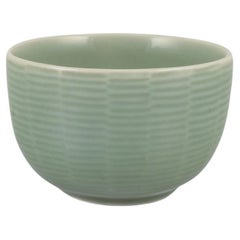 Axel Salto for Royal Copenhagen. Ceramic bowl with ribbed decoration