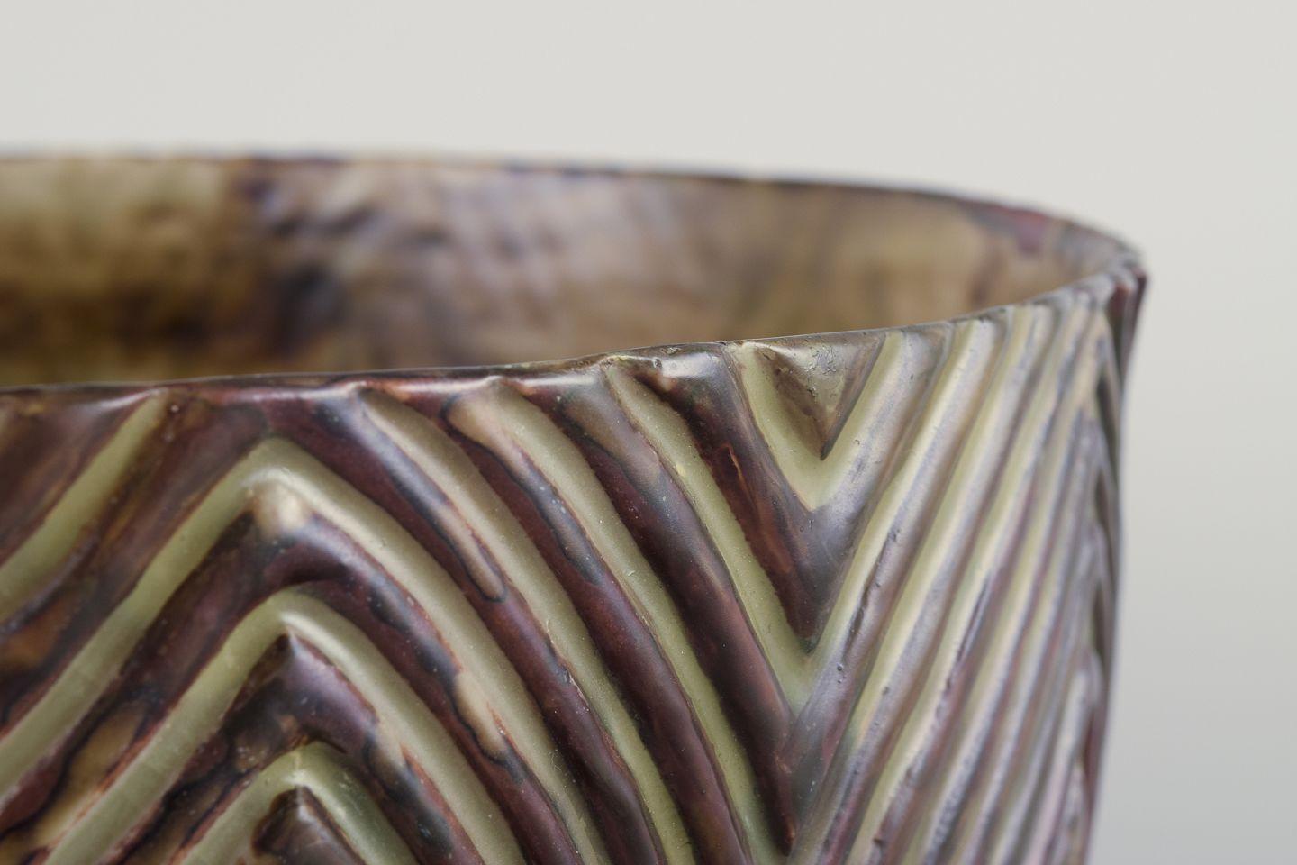 Danish Axel Salto for Royal Copenhagen. Impressive large ceramic bowl. Fluted design. For Sale
