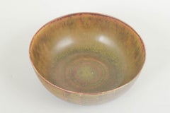 Axel Salto for Royal Copenhagen. Low stoneware bowl with ribbed surface.