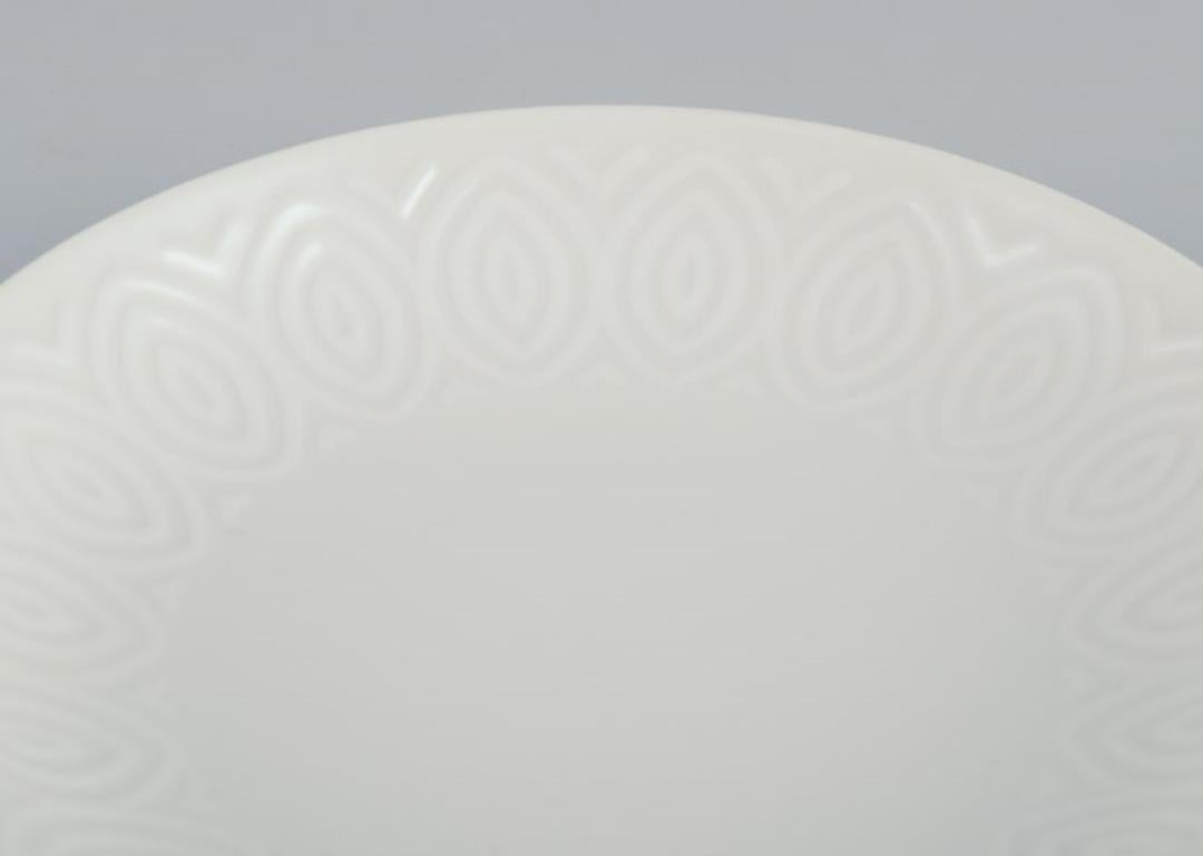 20th Century Axel Salto for Royal Copenhagen. Mustard pot and small bowl in white porcelain. For Sale