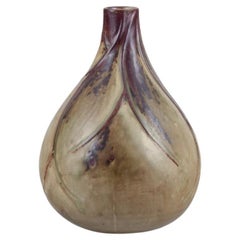 Axel Salto for Royal Copenhagen. Onion-shaped vase in stoneware with sung glaze.