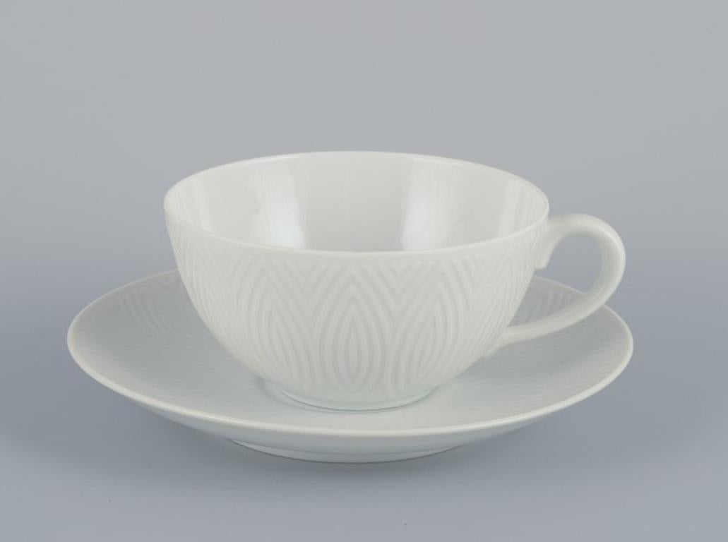 Axel Salto para Royal Copenhagen. Tres pares de tazas de té de porcelana blanca.
Fechas: 1961.
Diseñado por Axel Salto en 1956.
En perfecto estado.
Primera calidad de fábrica.
Taza: Diámetro 10,5 cm sin asa x Altura 5,5 cm.
Platillo: Diámetro 15.5