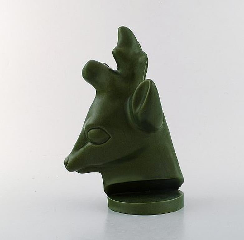 Axel Salto for the Ipsens Widow, Art Deco Deer Head in Dark Green Glaze, 1930s In Good Condition In Copenhagen, DK