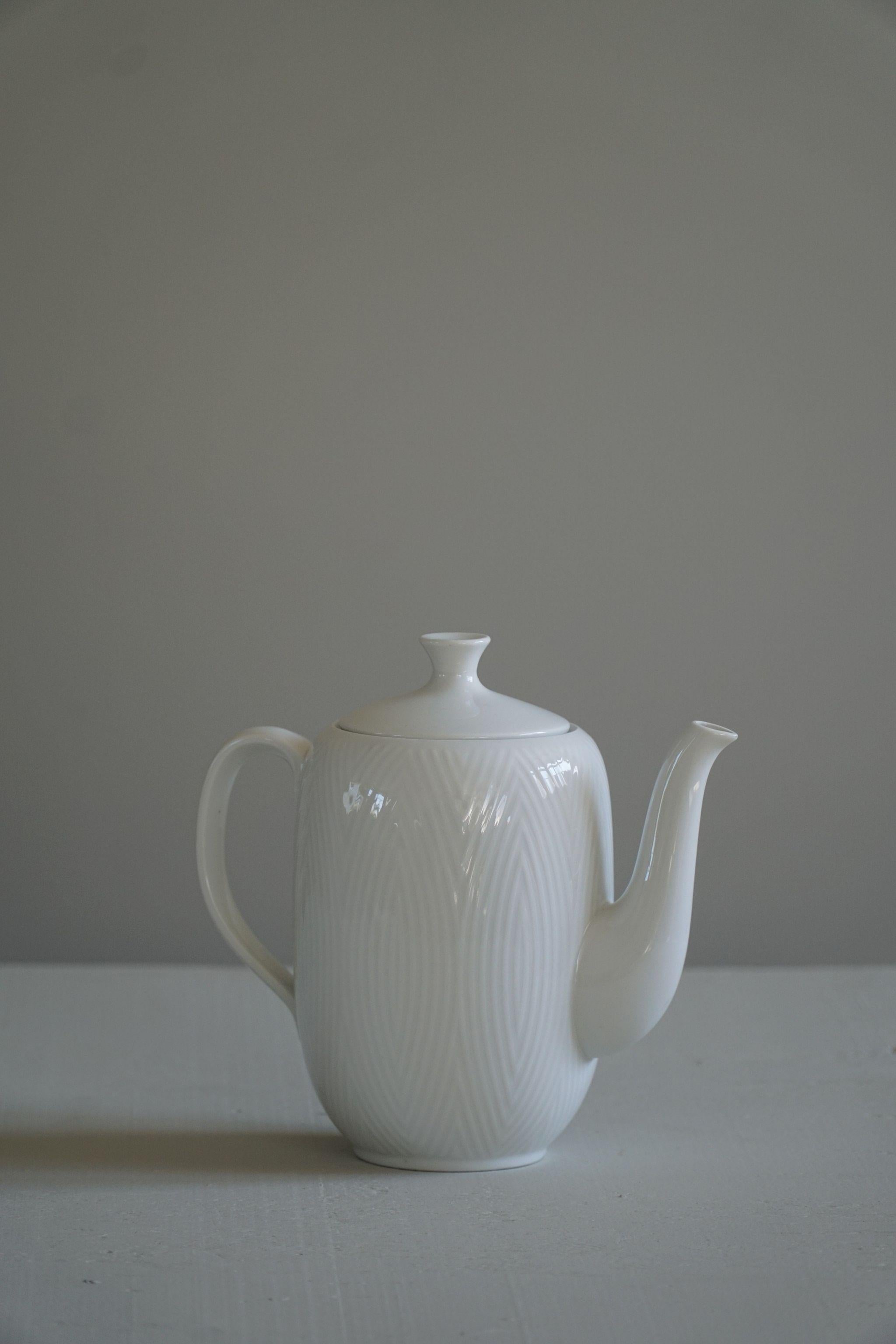 20th Century Axel Salto, Service Set in Porcelain from Royal Copenhagen, Midcentury, 1956 For Sale