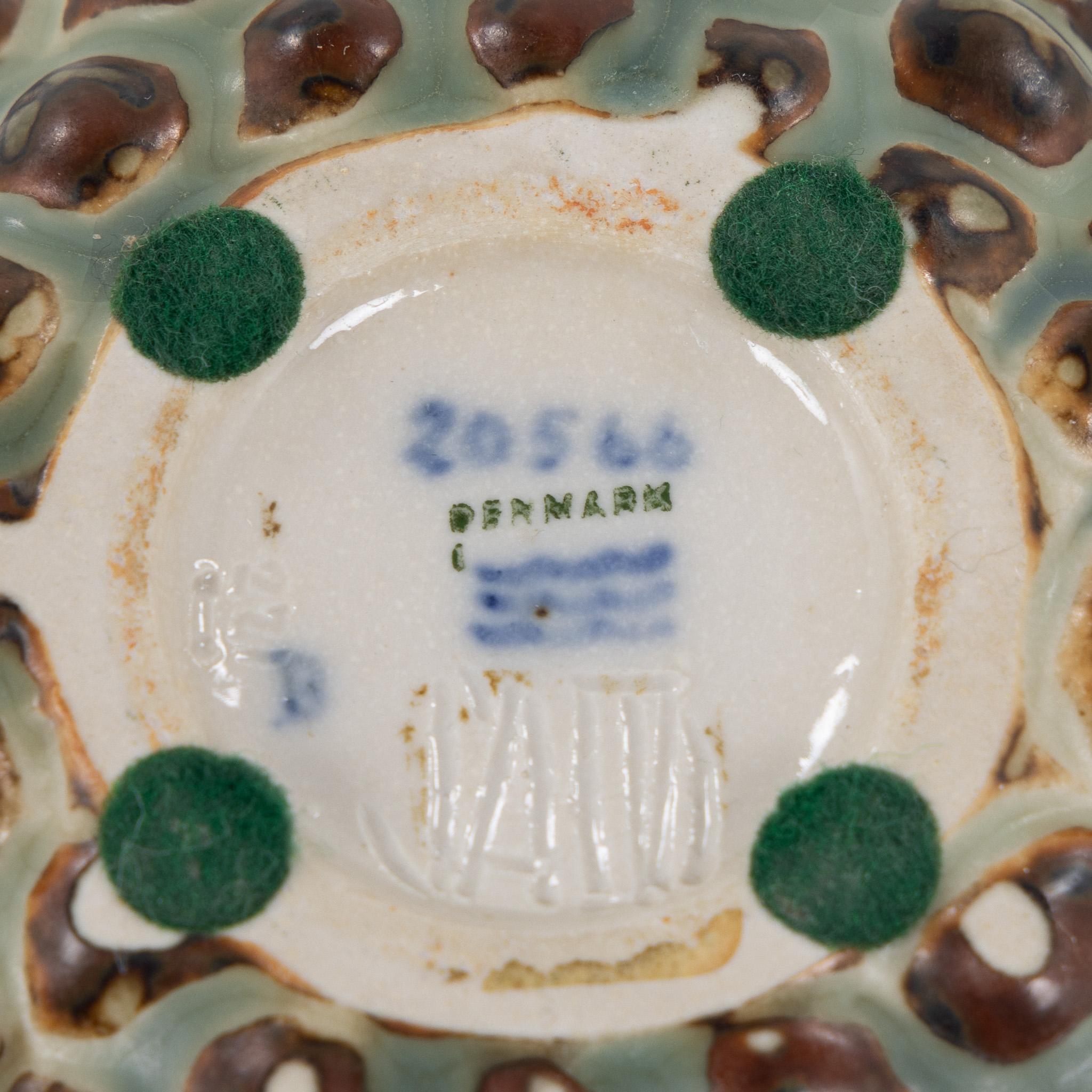 Stoneware bowl in 'Sung' glaze by Axel Salto In Good Condition In Copenhagen, DK
