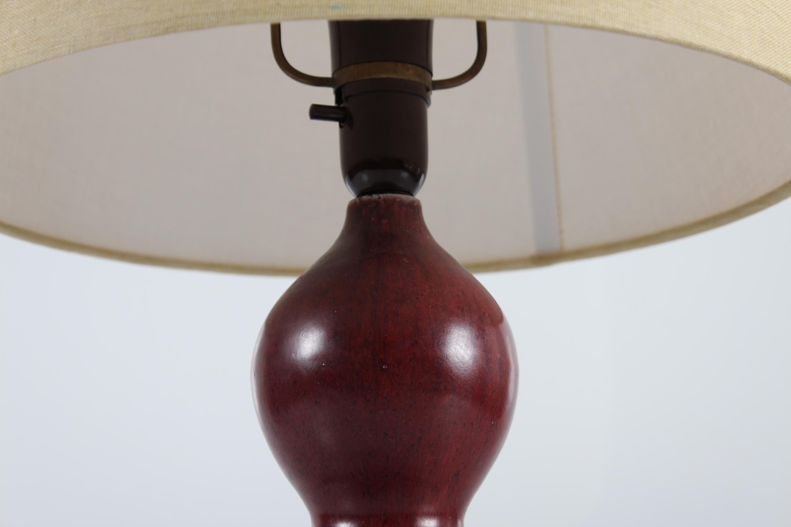 Scandinave moderne Lampe de table Axel Salto n° 20658 Grès à glaçure sang-de-bœuf Danemark Milieu du siècle en vente