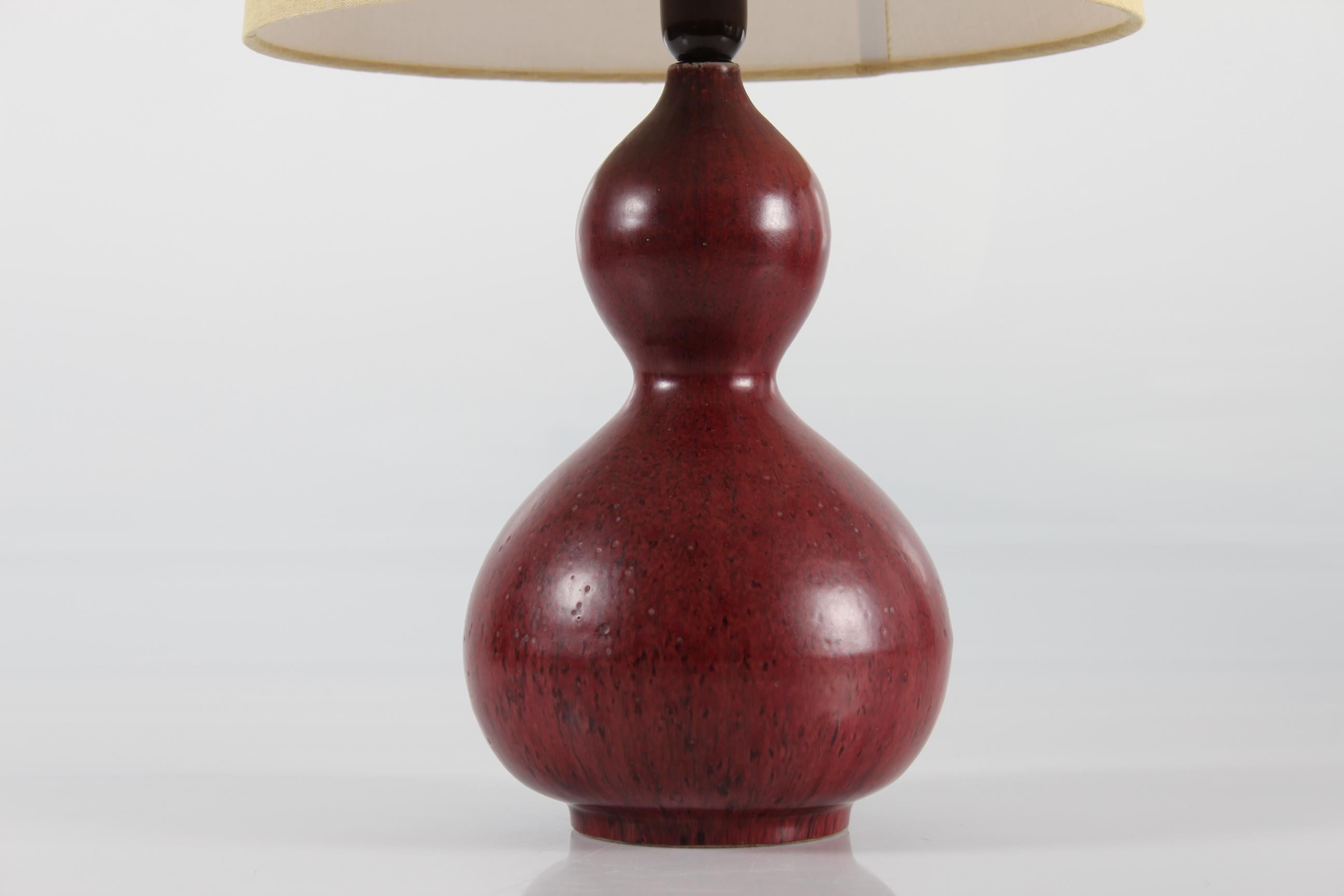 Scandinavian Modern Axel Salto Table Lamp No. 20658 Stoneware with Oxblood Glaze Denmark Mid-Century For Sale