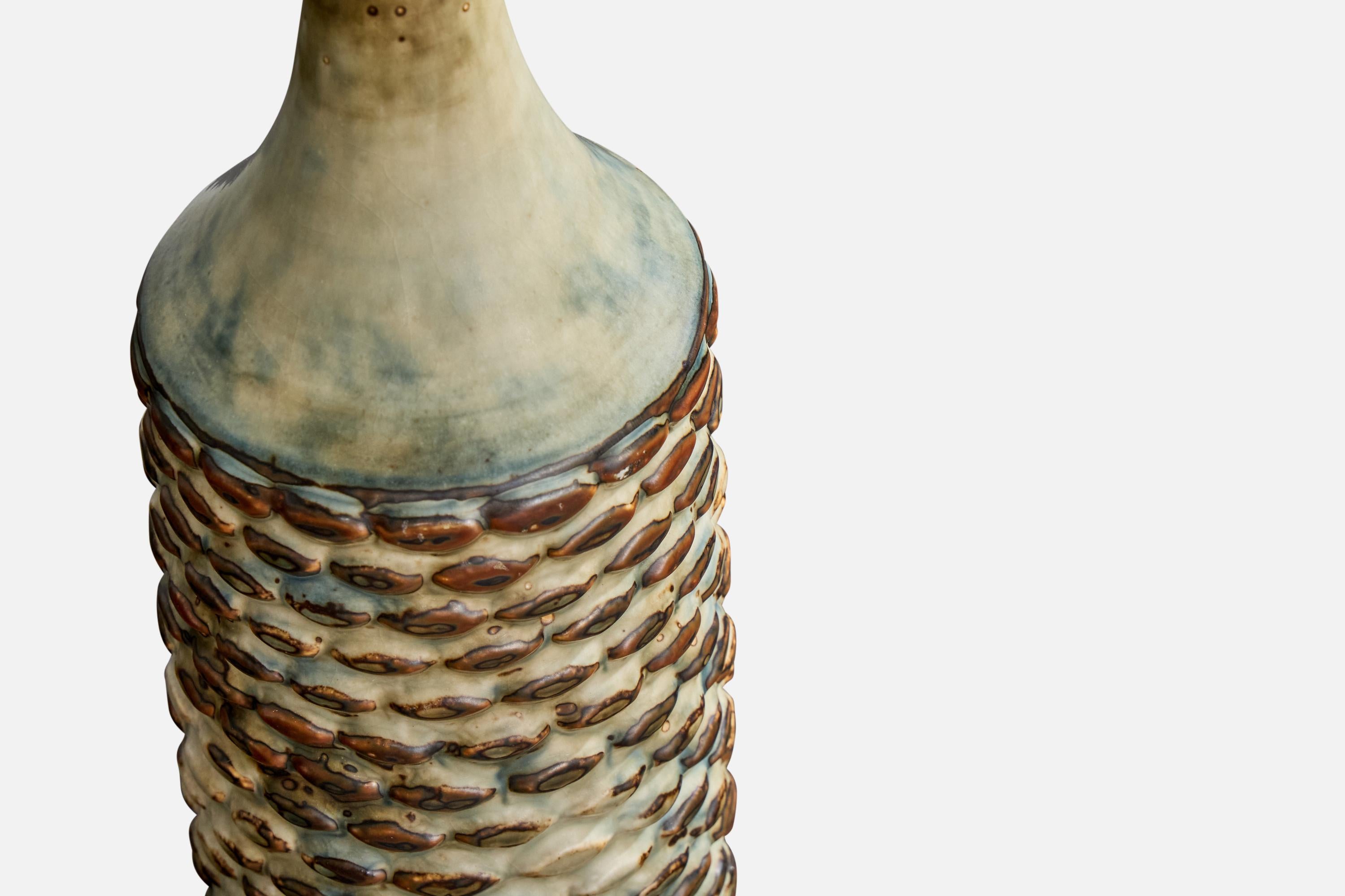 Axel Salto, Lámpara de sobremesa, Gres, Dinamarca, Década de 1940 en Bueno estado para la venta en High Point, NC