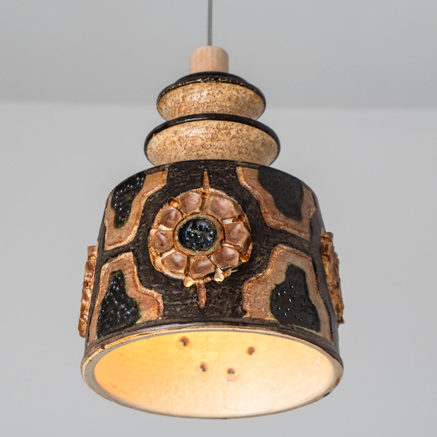 Axella Ceramic Brown Ceramic Pendelleuchte, Dänemark, 1970 (Sonstiges) im Angebot