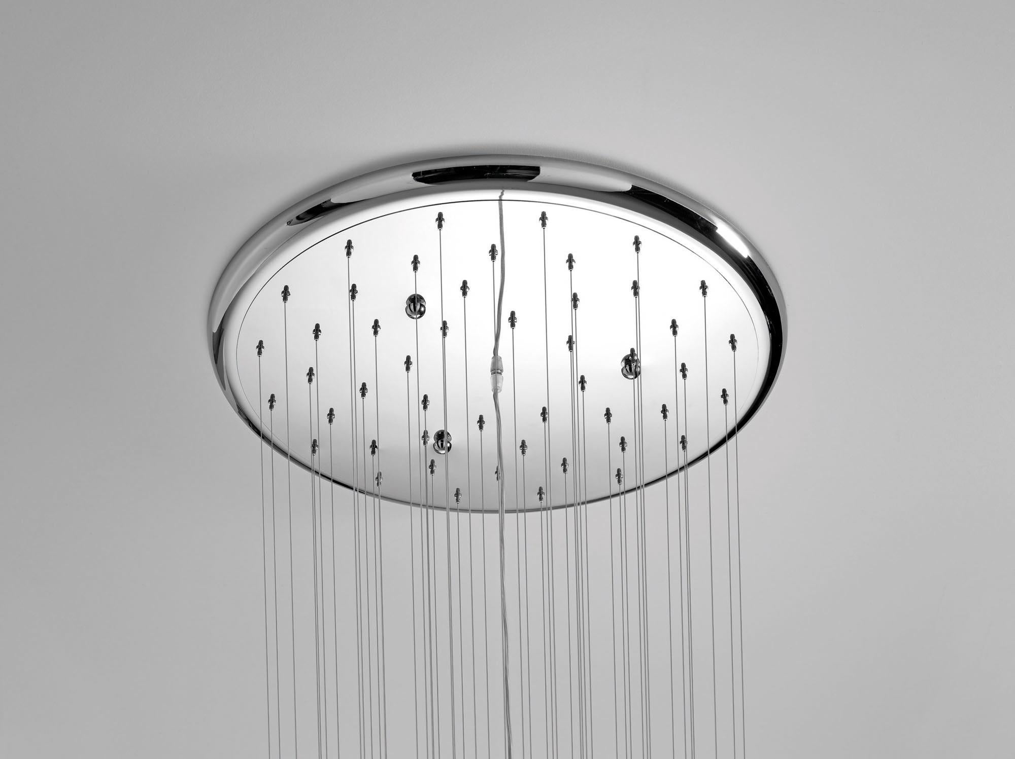 Axolight Avir, lampada a sospensione grande in cromo e bianco di Manuel & Vanessa Vivian In condizioni Nuovo in vendita a Brooklyn, NY