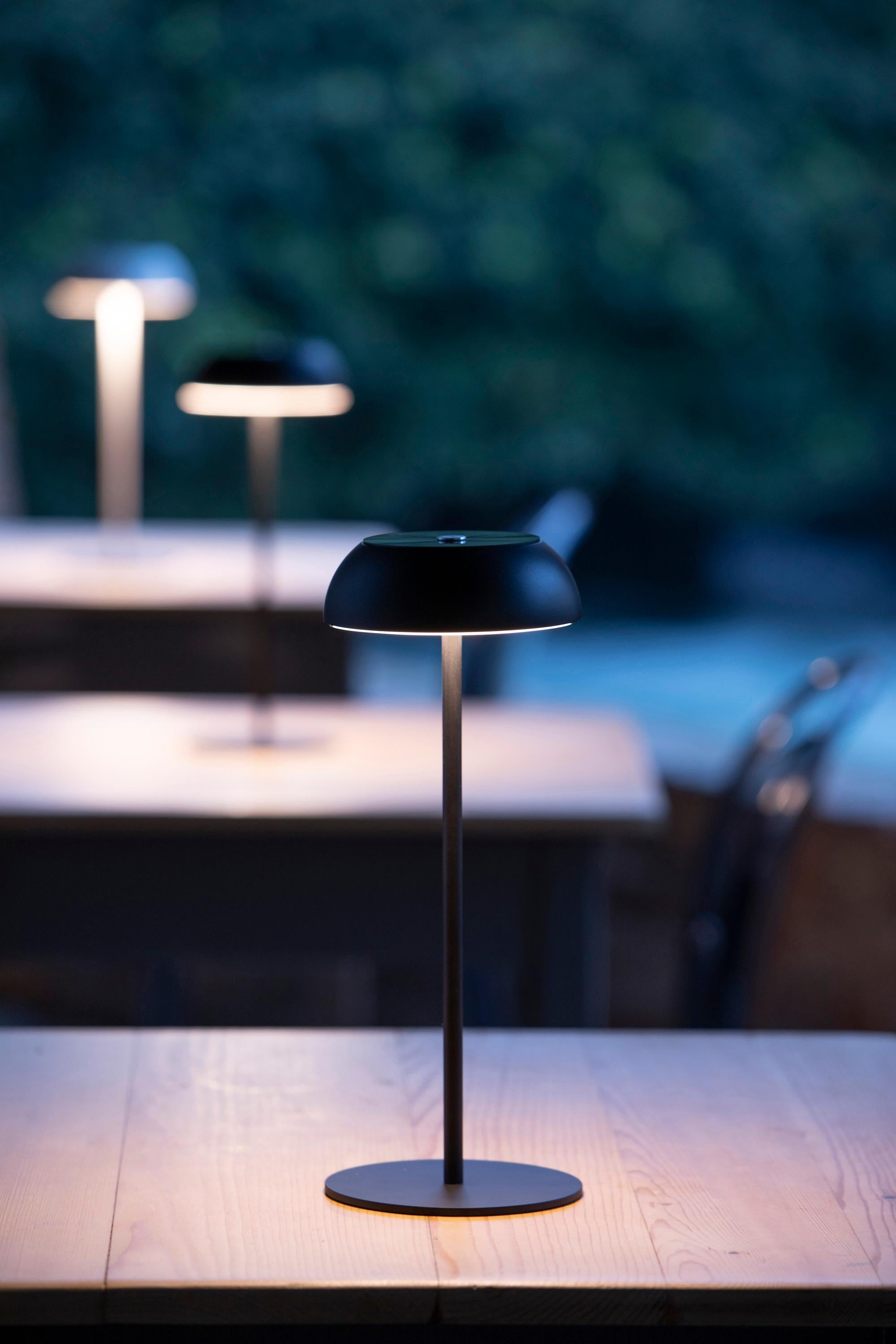 Axolight Float Table Lamp in Black Aluminum and Steel by Mario Alessiani In New Condition For Sale In Brooklyn, NY