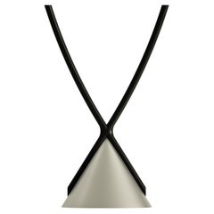 Petite lampe suspendue Axolight Jewel en gris avec finition noire de Yonoh