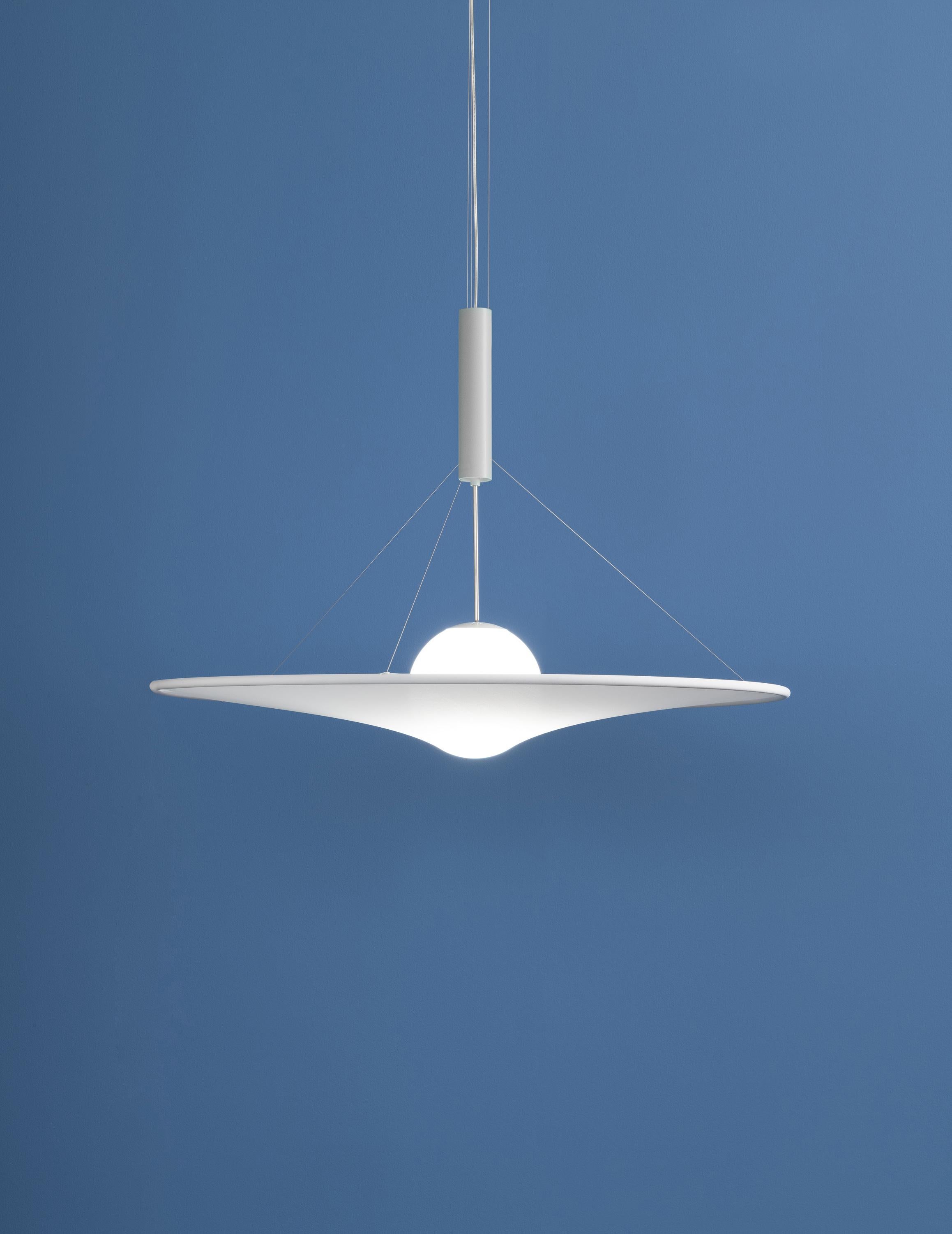 Axolight Manto Extra Large Pendant Light in White Fabric and Grey Finish by Davide Besozzi

Manto expresses its true personality in the reciprocal movement of simple geometries. Thanks to its artisan knowledge and dynamic nature, it changes shape