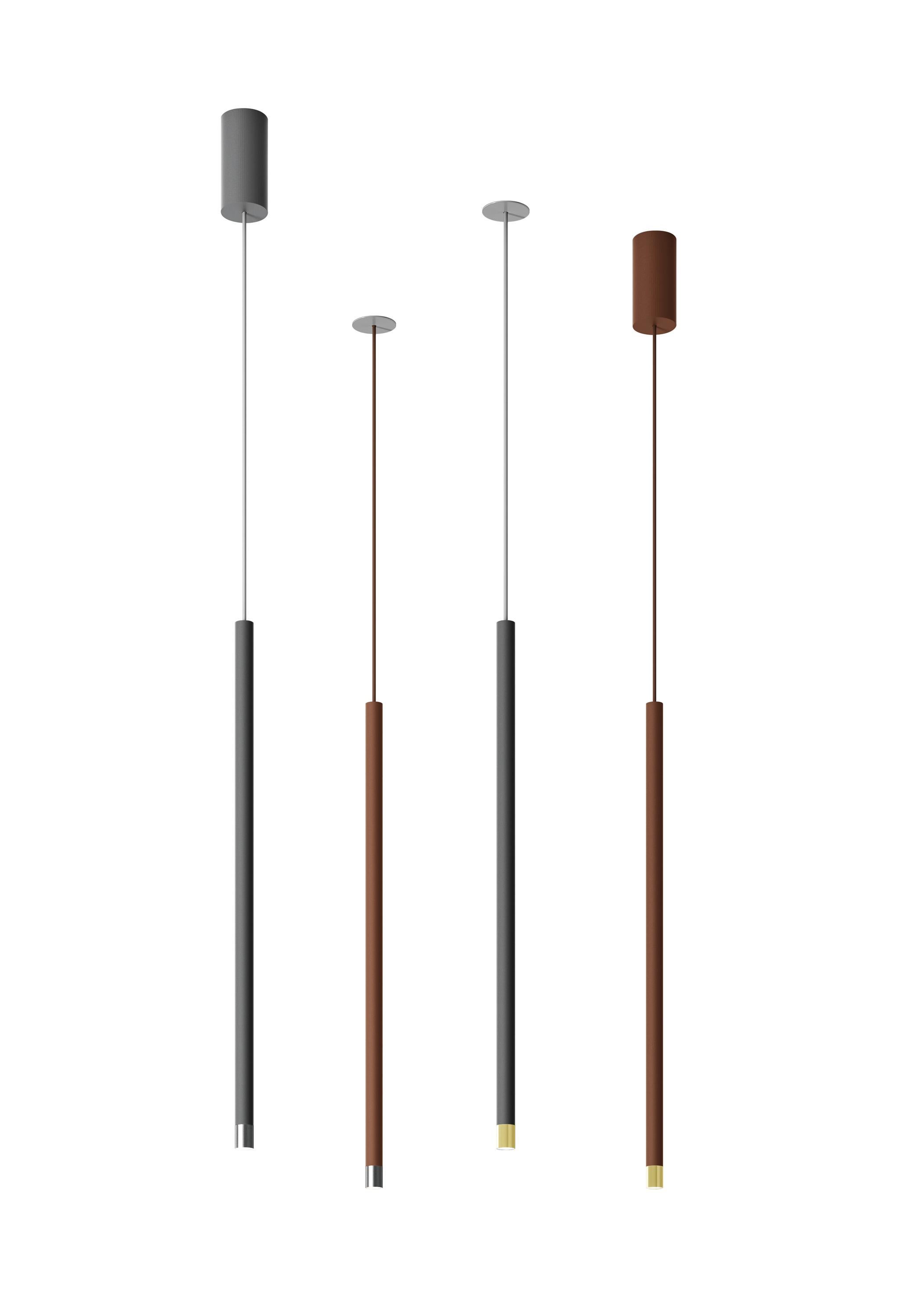 Lampada a sospensione Axolight Small Virtus 350mA in bianco opaco di Manuel & Vanessa Vivian

La semplicità lineare diventa pura eleganza. Virtus è un colpo di luce che combina leggerezza e grazia, generando progetti architettonici luminosi in grado
