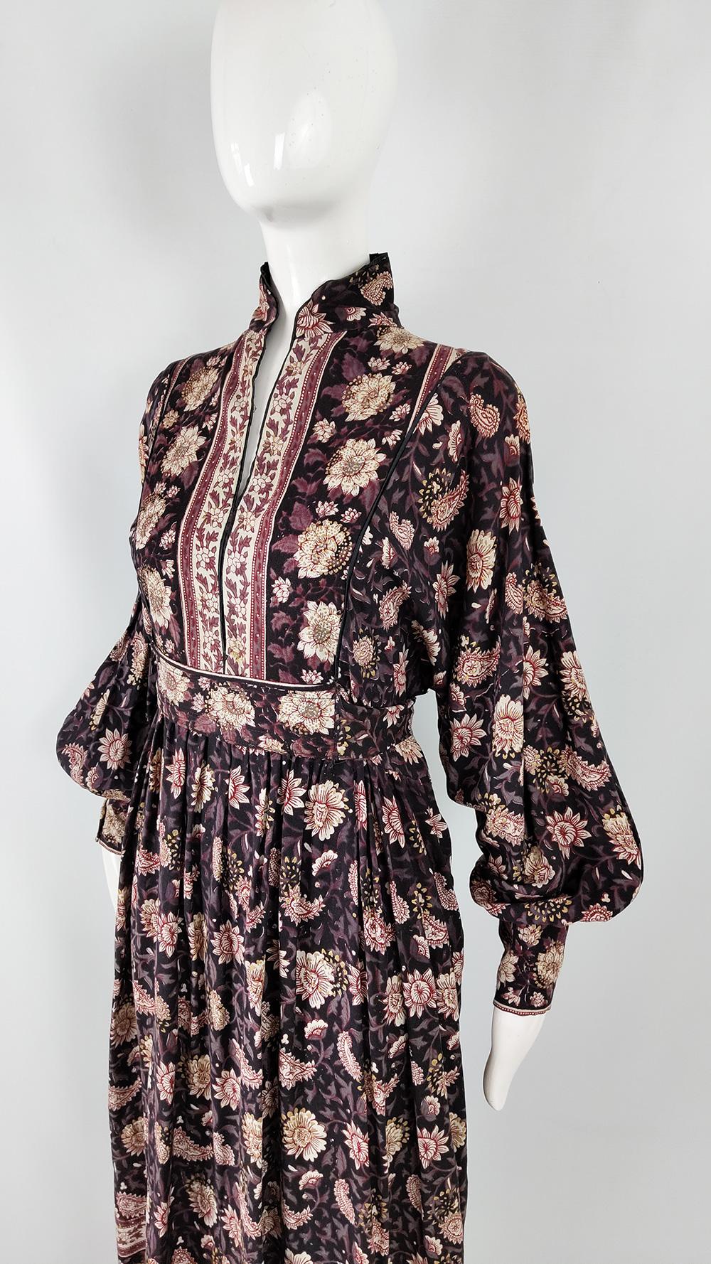 Ayesha Davar Vintage 70s Indian Block Print Bohemian Dress, 1970s  For Sale 4