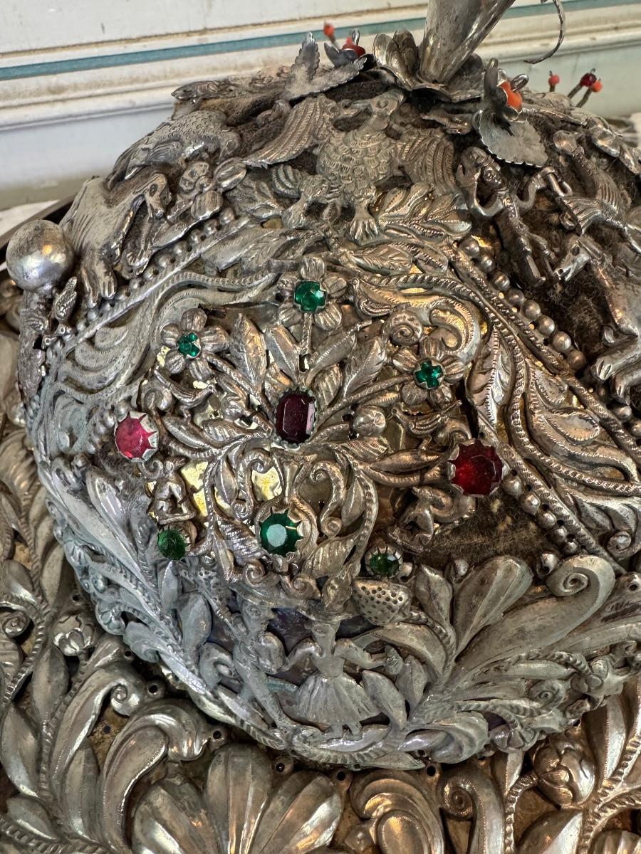 Cappello d'argento Aymara, Altopiano di Potosi, Alto Perù, attuale Bolivia, 18° secolo in vendita 1
