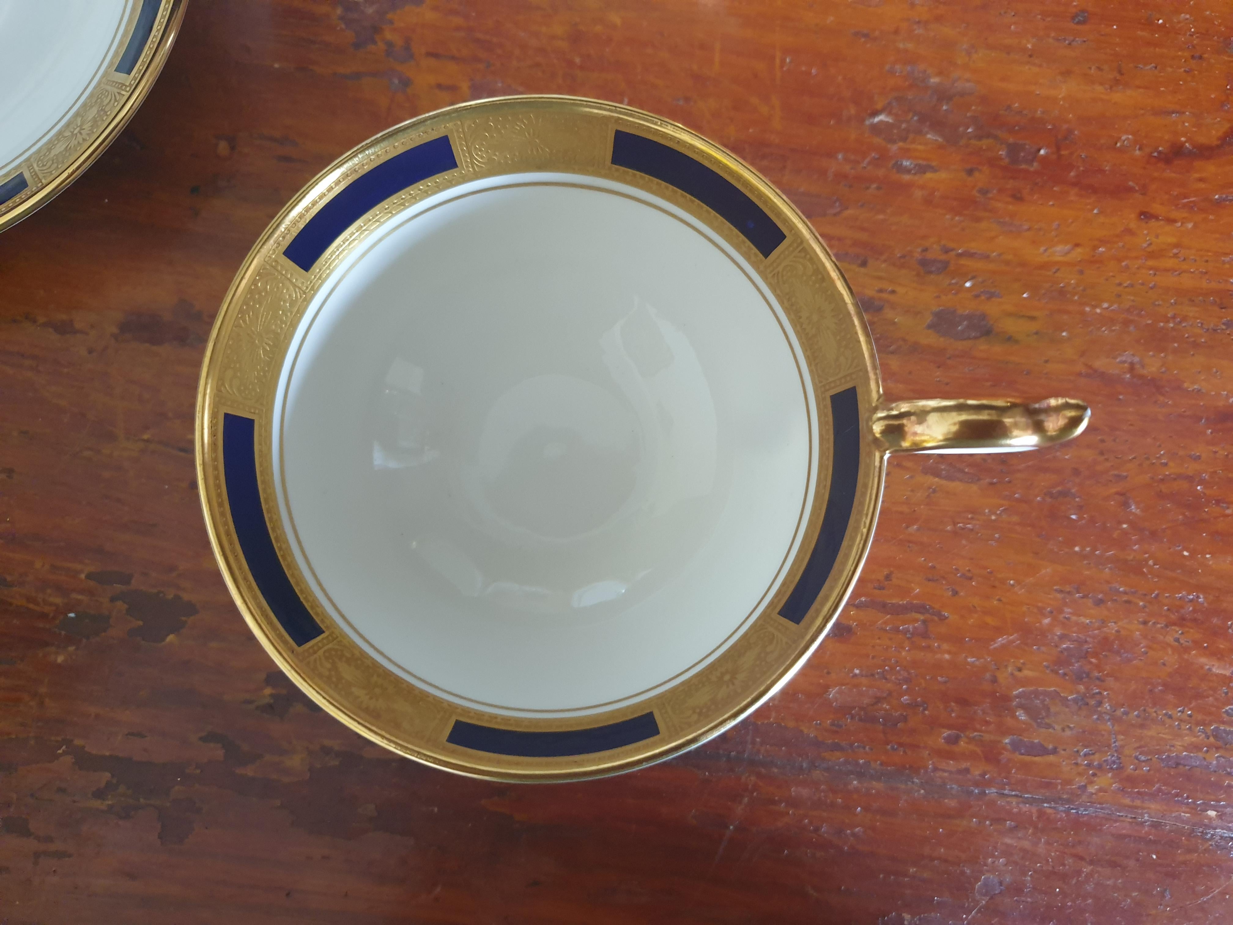 Early 20th Century Aynsley English Bone China Tea Set Empress Patten Cobalt