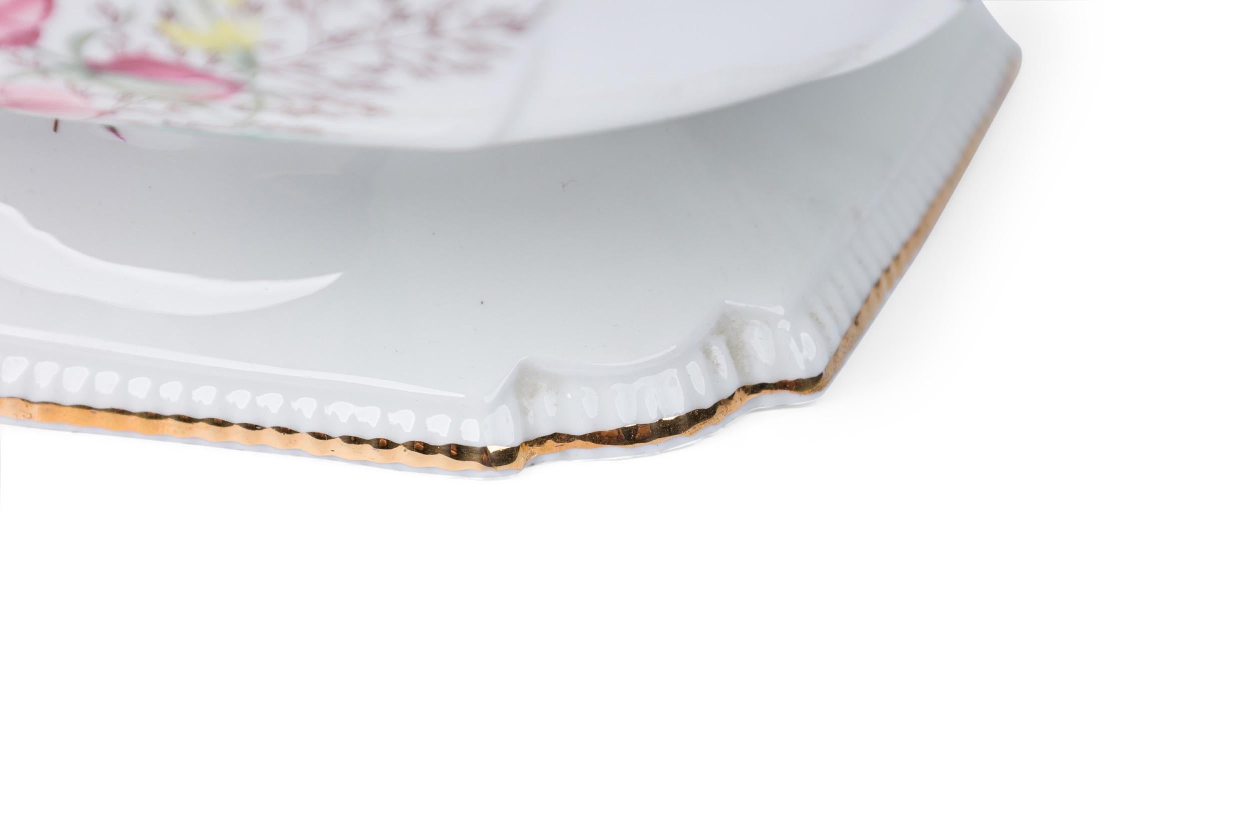 Aynsley Englische Bone China Centerpiece Schale mit Blumendekoration aus der Jahrhundertmitte (20. Jahrhundert) im Angebot