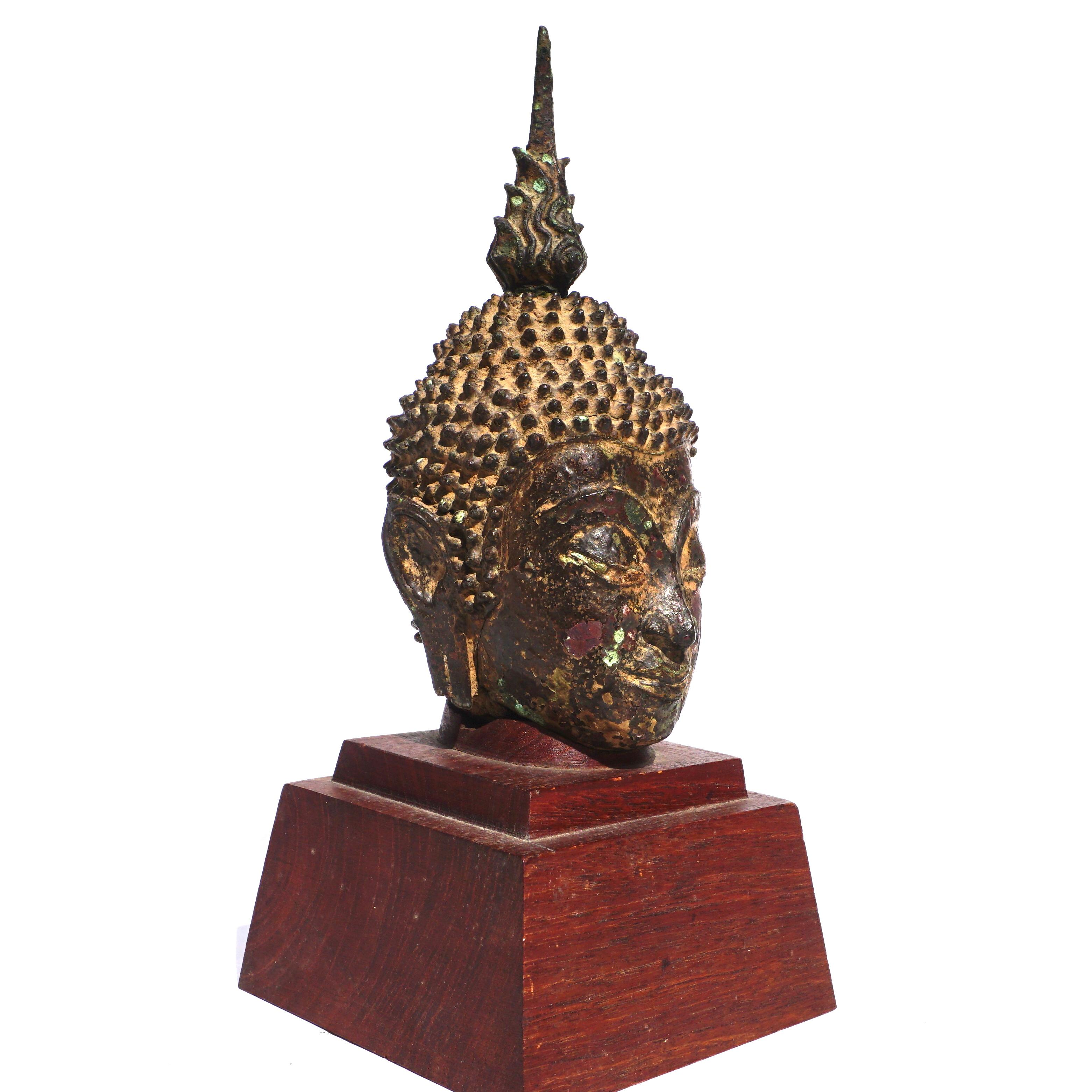 Ming Ayutthaya Lacquered And Gilt Bronze Buddha Head 15th Century For Sale