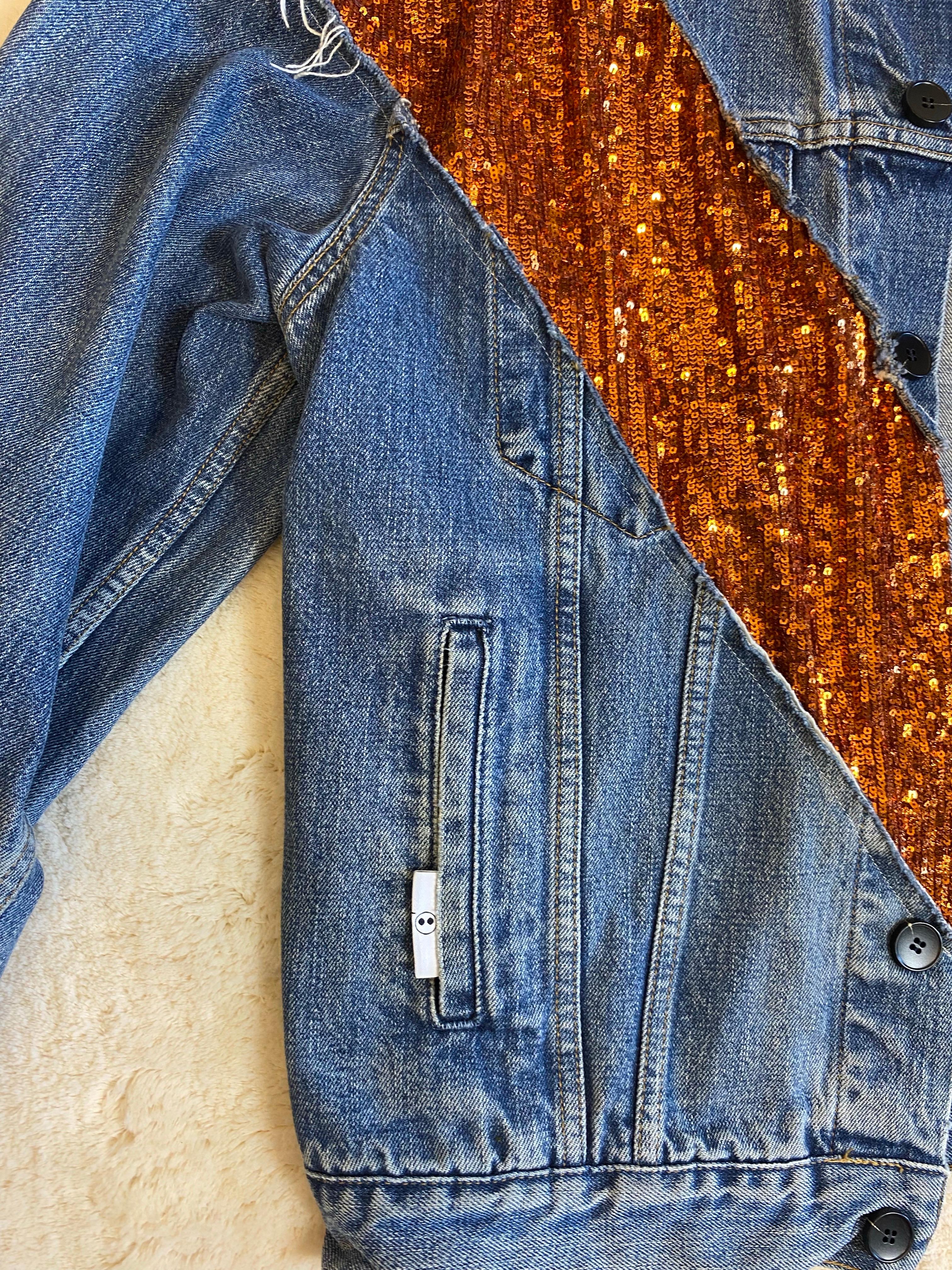 Veste en jean Az Factory avec paillettes. Excellent état - En vente à Carnate, IT