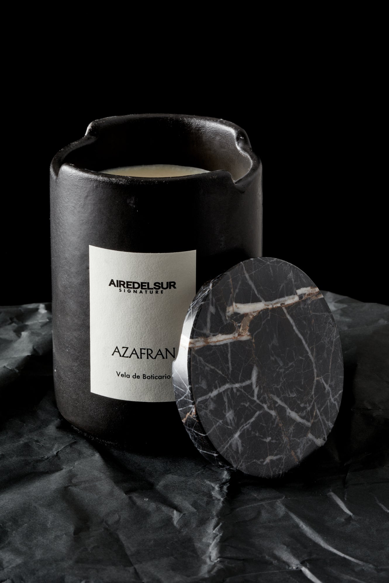 Candela profumata firmata AZAFRAN, ceramica dipinta a mano e pietra d'onice naturale