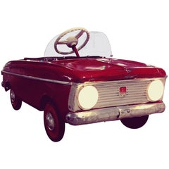 Vintage Azak Moskvich Toy Pedal Car in Red, 1976
