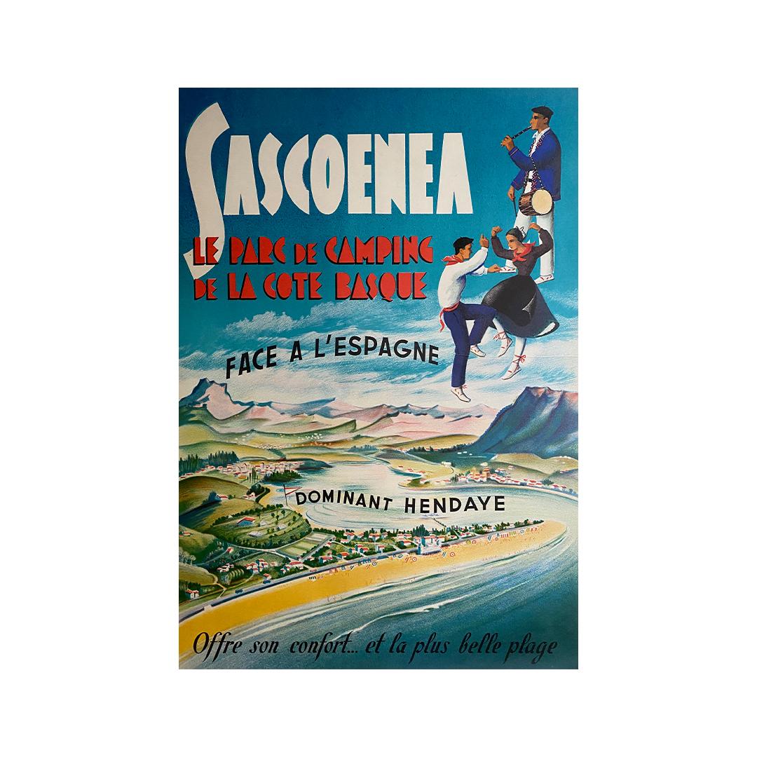 Plakat zur Förderung des Campsite Sascoenea in Hendaye entworfen – Print von Azcune