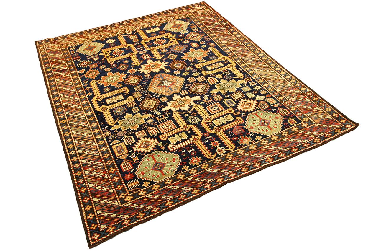 Noué à la main Tapis d'Azerbaïdjan Karagashli à motifs géométriques, vers 1880 en vente