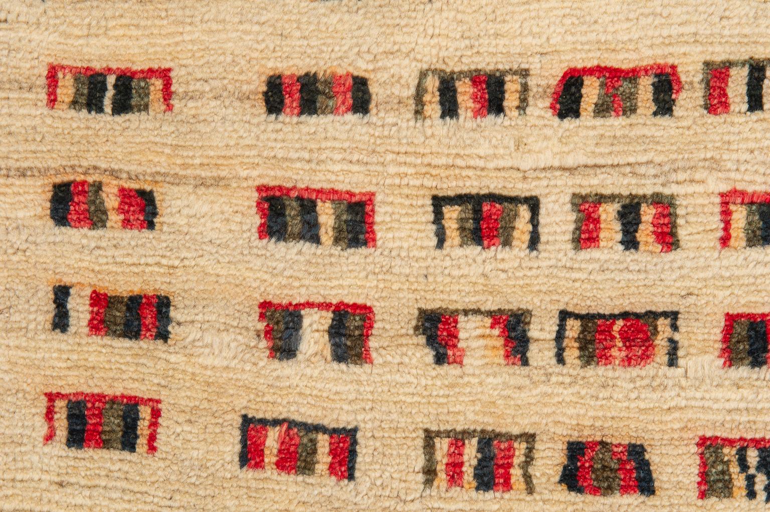 Azeri Vintage-Teppich im modernen Stil (Wolle) im Angebot