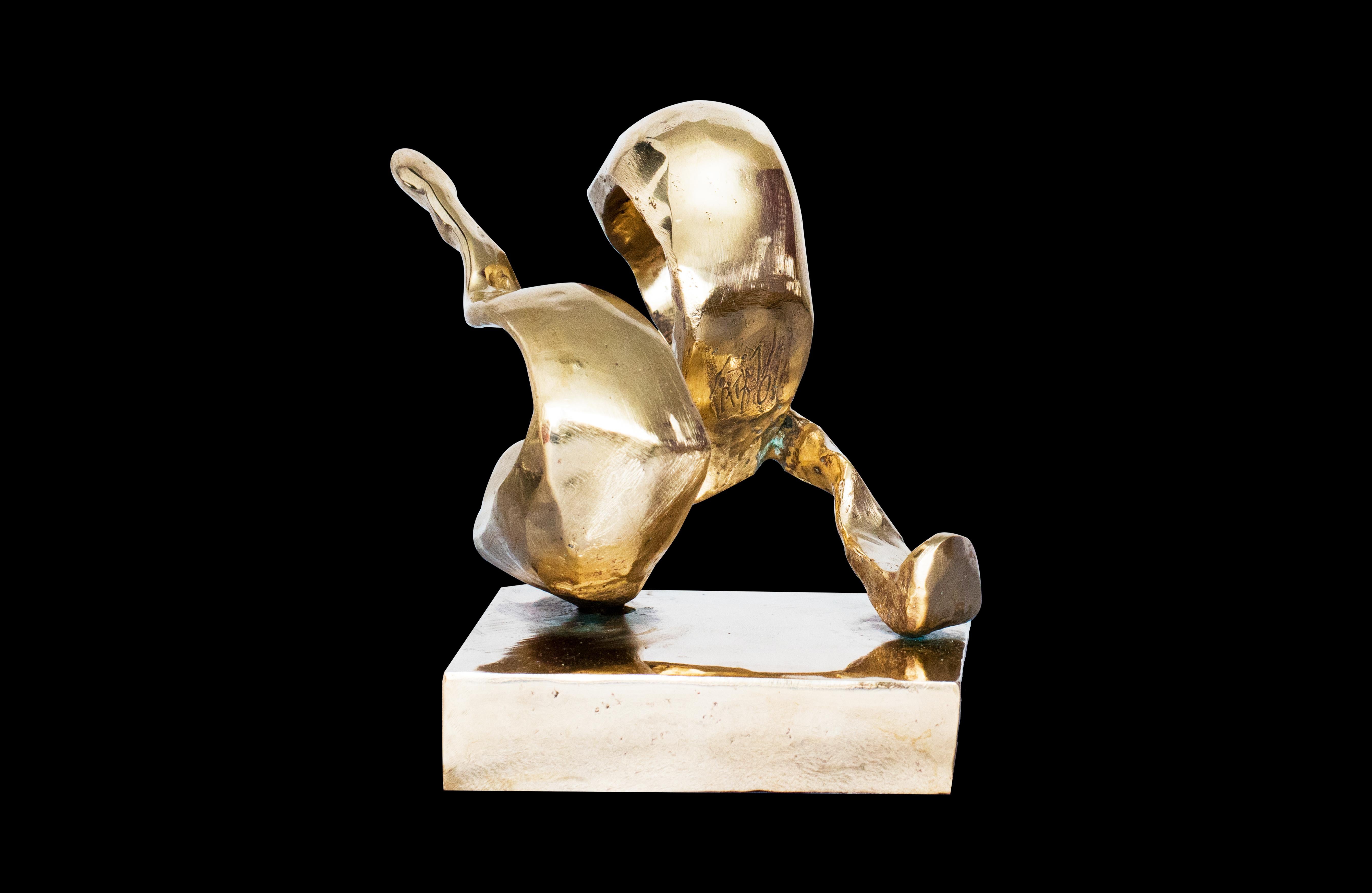 Bronze sculpture 

Aziz Anzabi is a British artist with Iranian origins born in 1970 who lives & works in London, UK. He exhibits many artworks in the U.S, the Netherlands, and Iran. Anzabi mixes a near-extinct Iranian style of peeling paper on